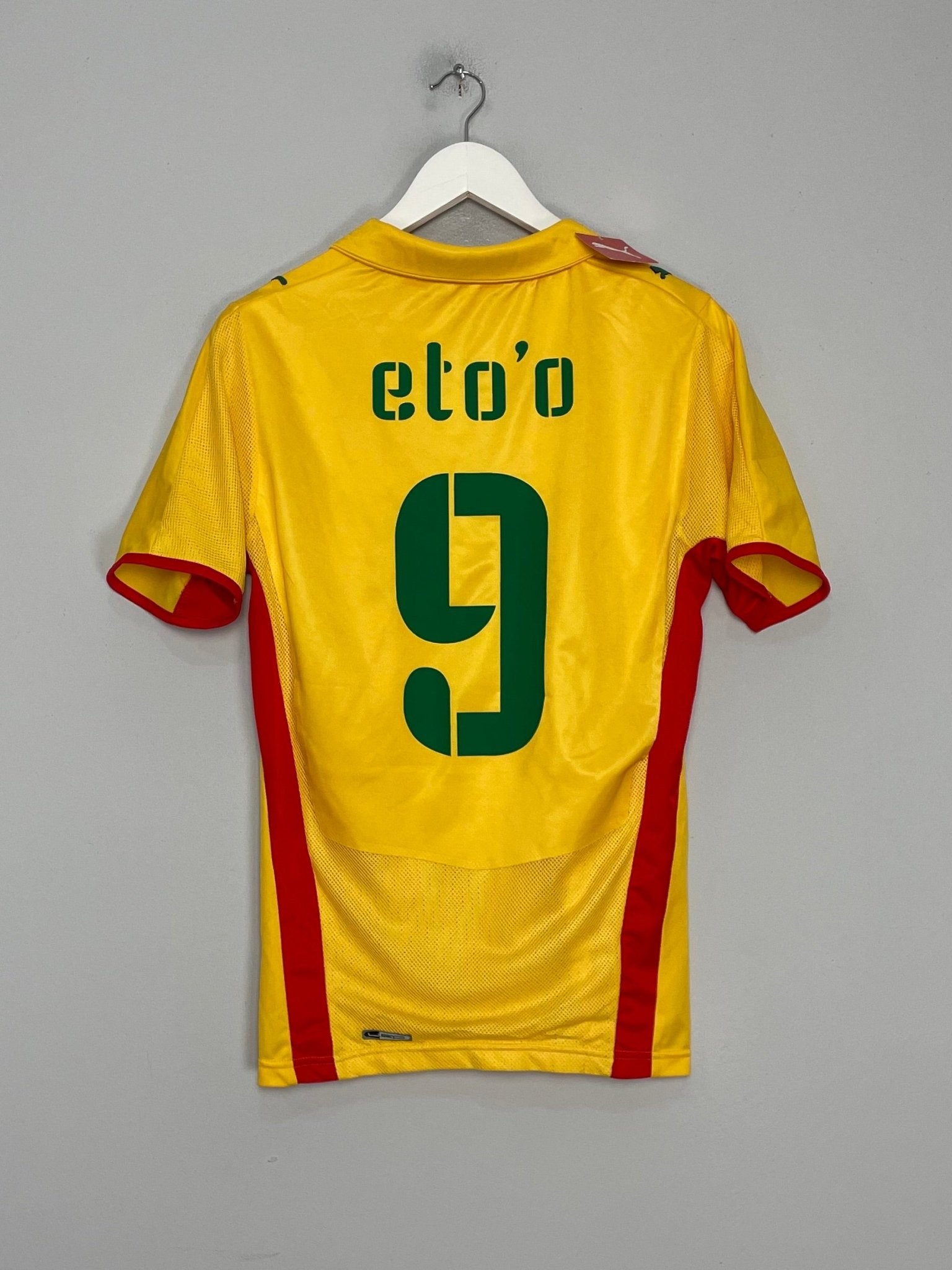 Shop 2008/09 CAMEROON ETO'O #9 *BNWT* AWAY SHIRT (M) PUMA, classic football shirts, vintage football shirts & retro soccer jerseys at Cult Kits