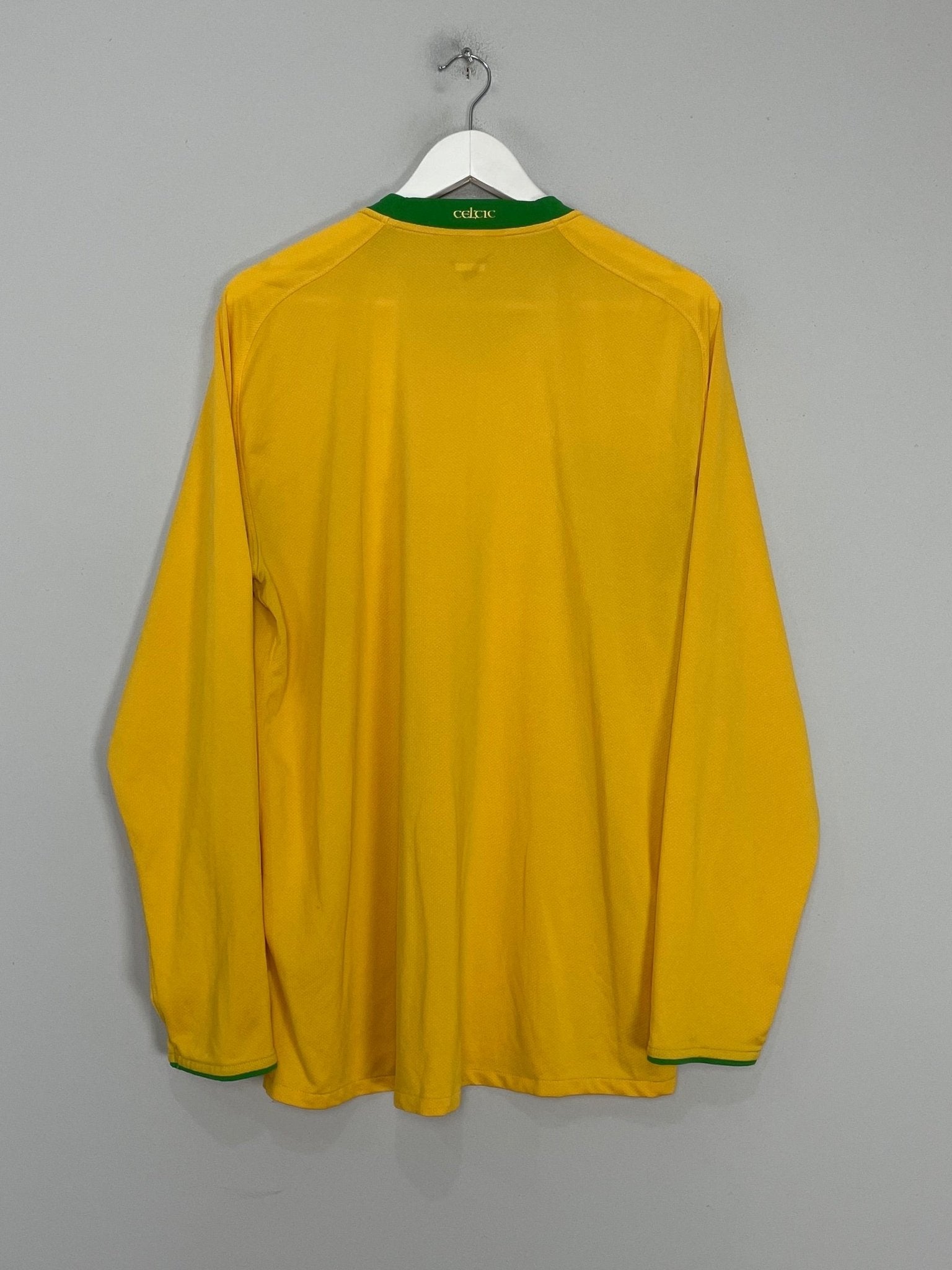 Shop 2008/09 CELTIC L/S AWAY SHIRT (XL) NIKE, classic football shirts, vintage football shirts & retro soccer jerseys at Cult Kits