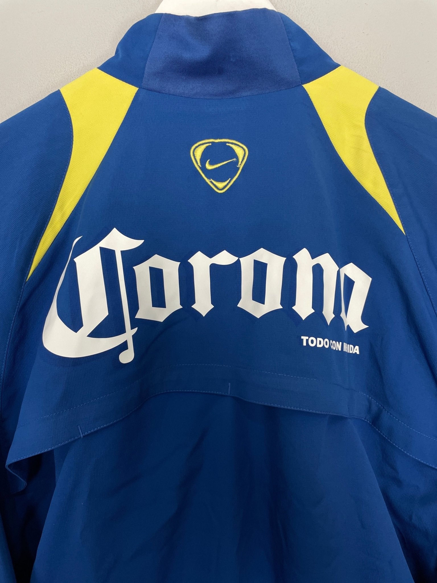 Shop 2008/09 CLUB AMERICA TRACK JACKET (L) NIKE, classic football shirts, vintage football shirts & retro soccer jerseys at Cult Kits