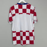 Shop 2008/09 CROATIA HOME SHIRT (L) NIKE, classic football shirts, vintage football shirts & retro soccer jerseys at Cult Kits