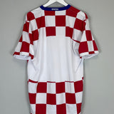 Shop 2008/09 CROATIA HOME SHIRT (L) NIKE, classic football shirts, vintage football shirts & retro soccer jerseys at Cult Kits