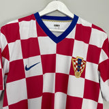 Shop 2008/09 CROATIA HOME SHIRT (L) NIKE, classic football shirts, vintage football shirts & retro soccer jerseys at Cult Kits