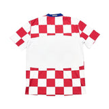Buy 2008/09 Croatia Home Shirt (L) Nike ~ Free worldwide shipping available ~ Authentic Vintage Football Shirts from Cult Kits