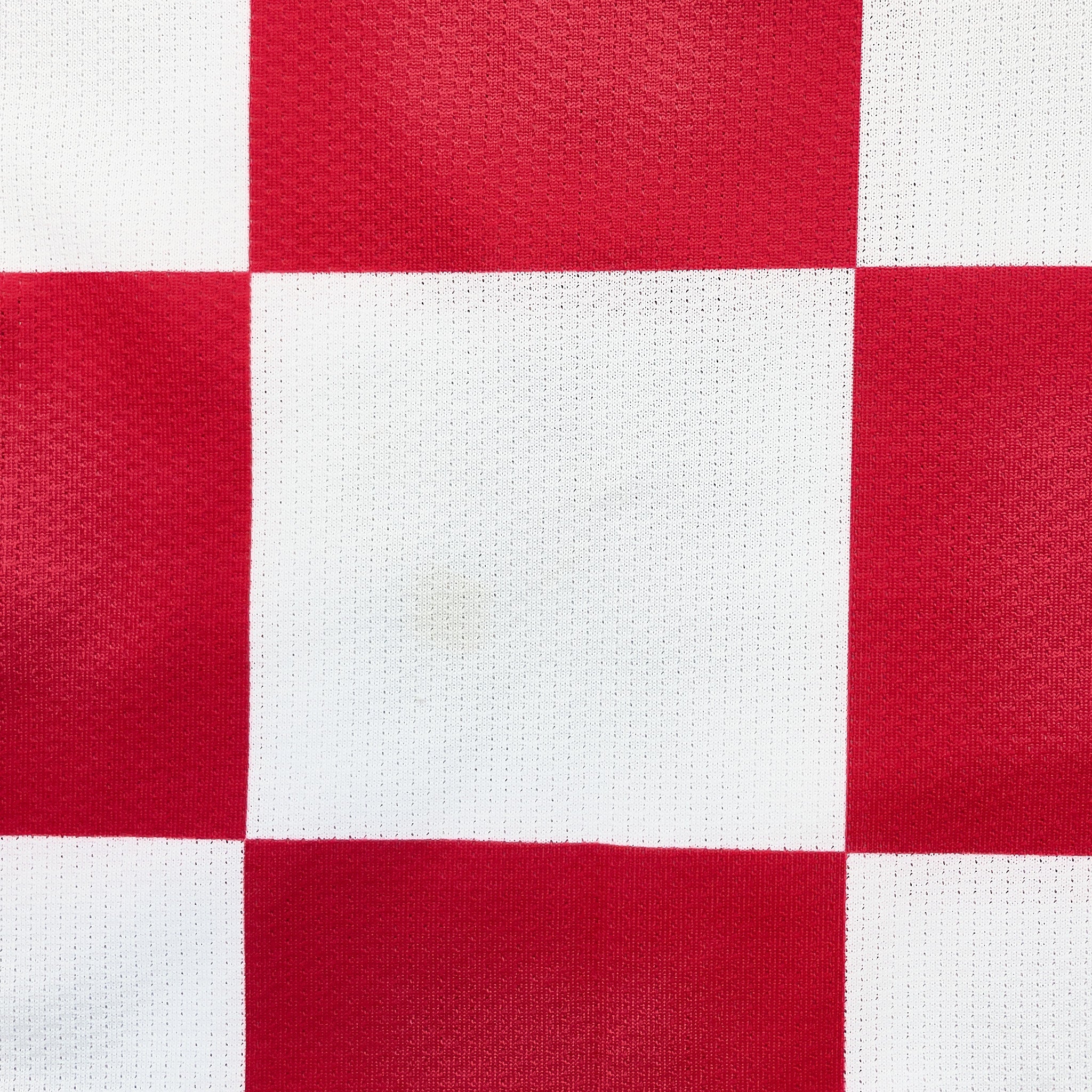 Buy 2008/09 Croatia Modric 14 Home Shirt (M) Nike ~ Free worldwide shipping available ~ Authentic Vintage Football Shirts from Cult Kits