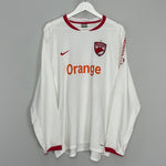 Shop 2008/09 DYNAMO BUCHAREST #15 L/S HOME SHIRT (XL) NIKE, classic football shirts, vintage football shirts & retro soccer jerseys at Cult Kits