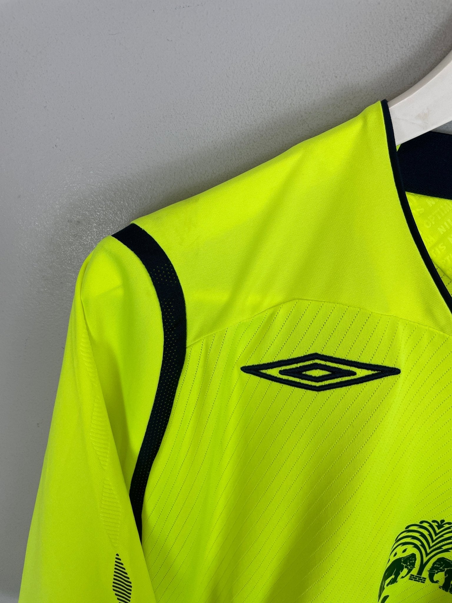 Shop 2008/09 EVERTON PIENAAR #20 THIRD SHIRT (L) UMBRO, classic football shirts, vintage football shirts & retro soccer jerseys at Cult Kits