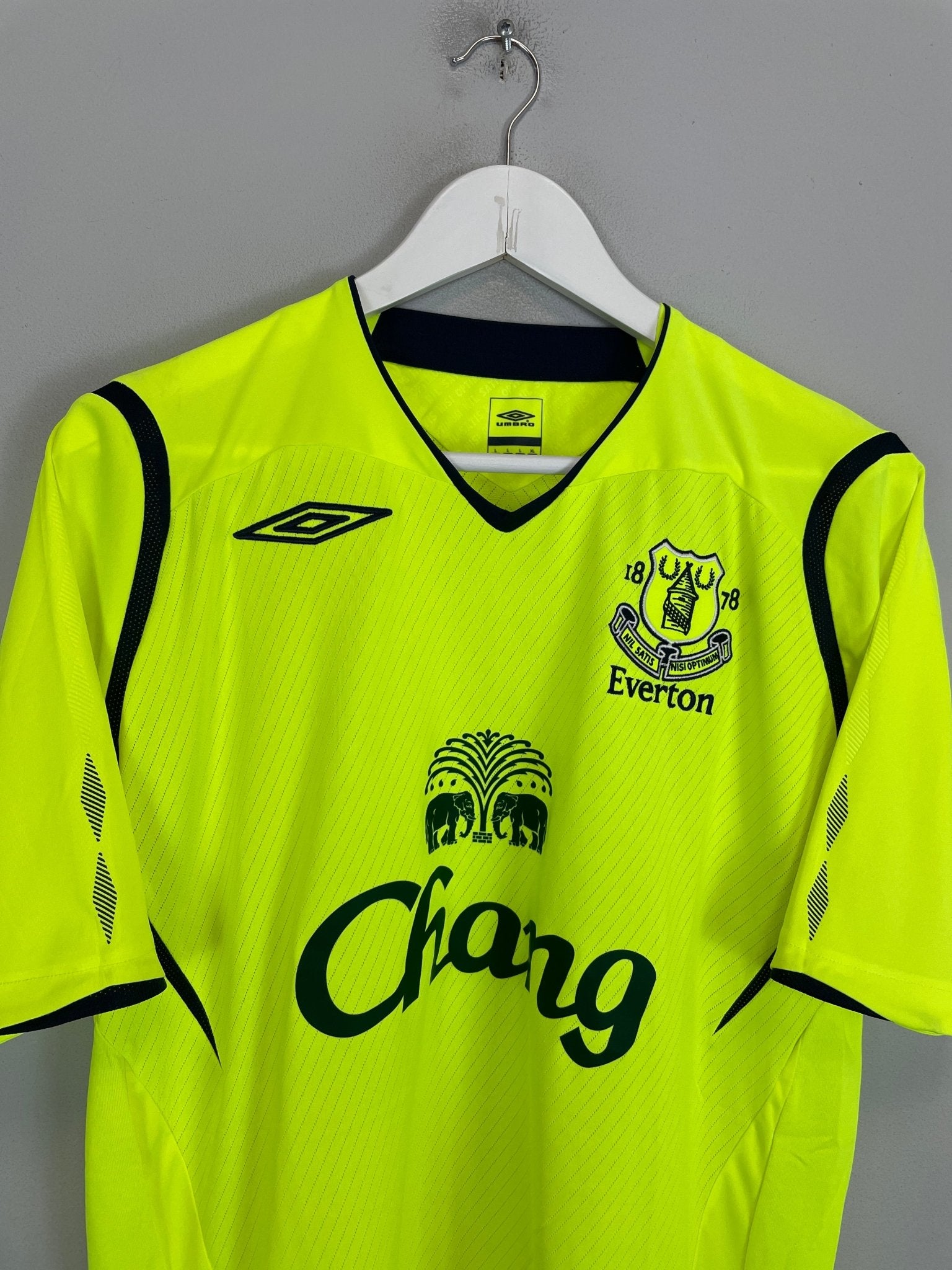 Shop 2008/09 EVERTON PIENAAR #20 THIRD SHIRT (L) UMBRO, classic football shirts, vintage football shirts & retro soccer jerseys at Cult Kits