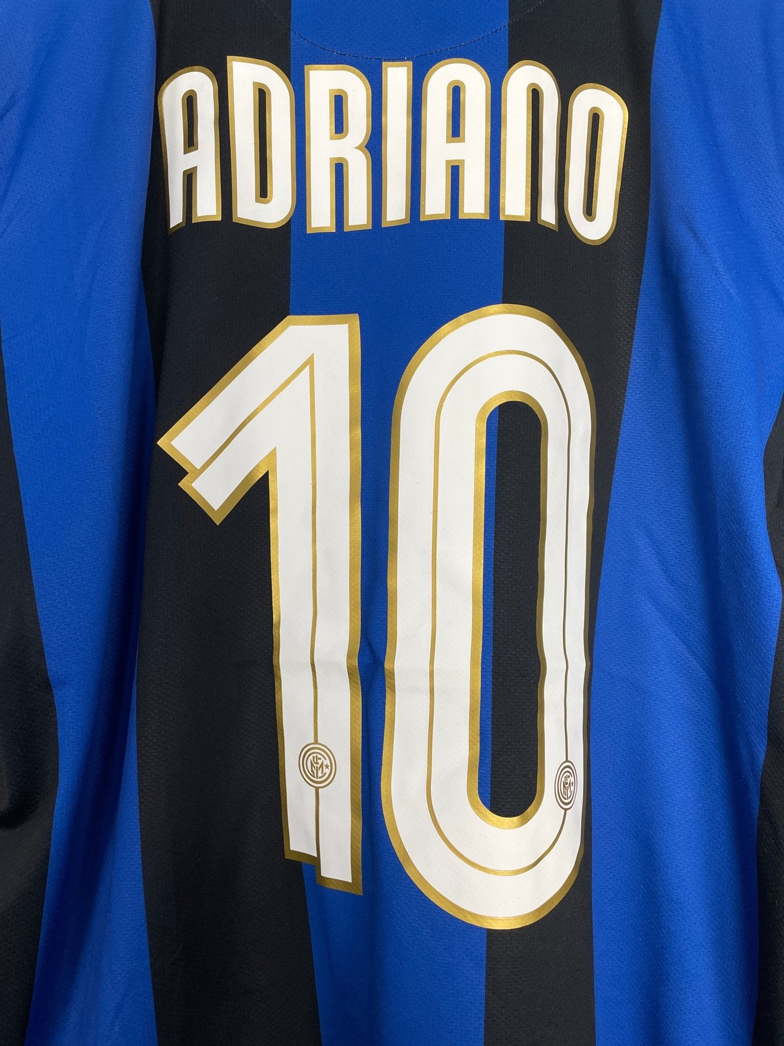 Shop 2008/09 INTER MILAN ADRIANO #10 HOME SHIRT (L) NIKE, classic football shirts, vintage football shirts & retro soccer jerseys at Cult Kits