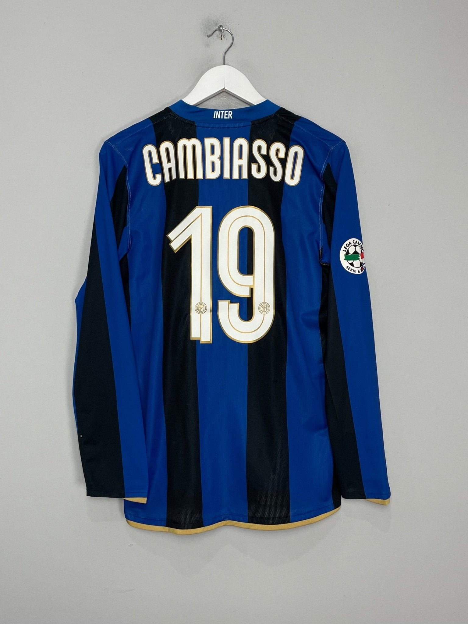 Shop 2008/09 INTER MILAN CAMBIASSO #19 L/S HOME SHIRT (M) NIKE, classic football shirts, vintage football shirts & retro soccer jerseys at Cult Kits