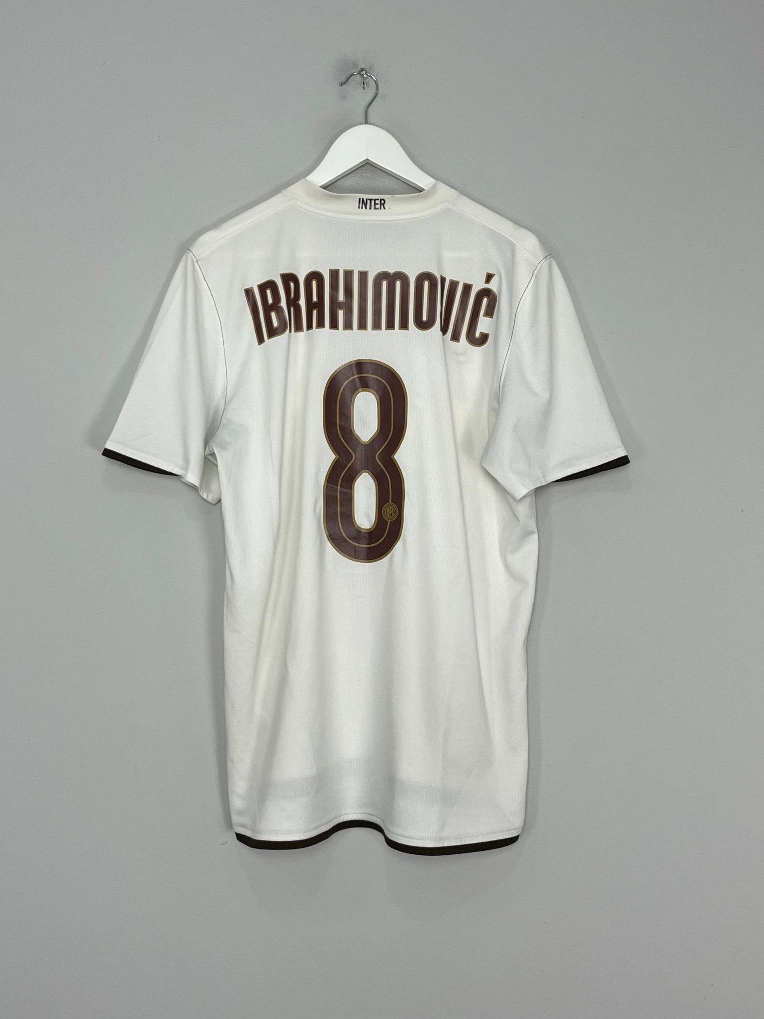 Shop 2008/09 INTER MILAN IBRAHIMOVIC #8 AWAY SHIRT (L) NIKE, classic football shirts, vintage football shirts & retro soccer jerseys at Cult Kits