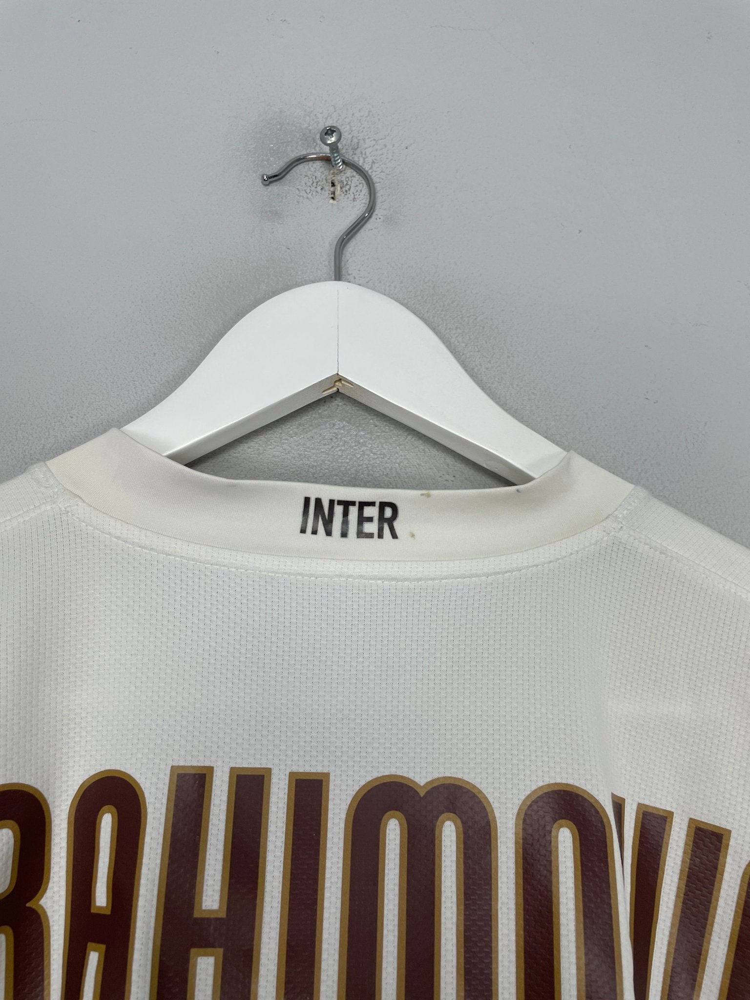 Shop 2008/09 INTER MILAN IBRAHIMOVIC #8 AWAY SHIRT (L) NIKE, classic football shirts, vintage football shirts & retro soccer jerseys at Cult Kits