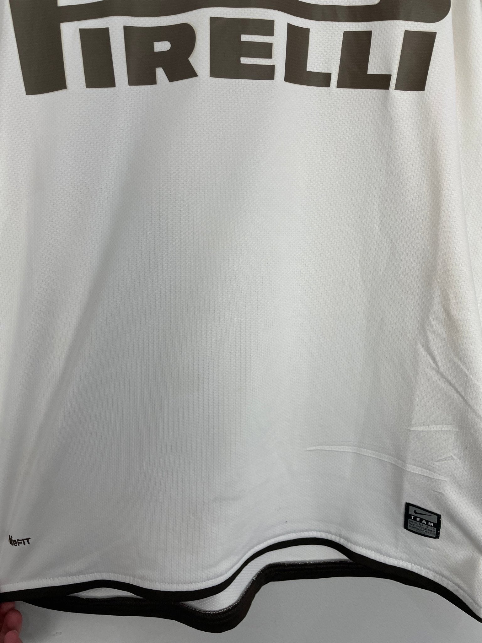 Shop 2008/09 INTER MILAN IBRAHIMOVIC #8 AWAY SHIRT (M) NIKE, classic football shirts, vintage football shirts & retro soccer jerseys at Cult Kits