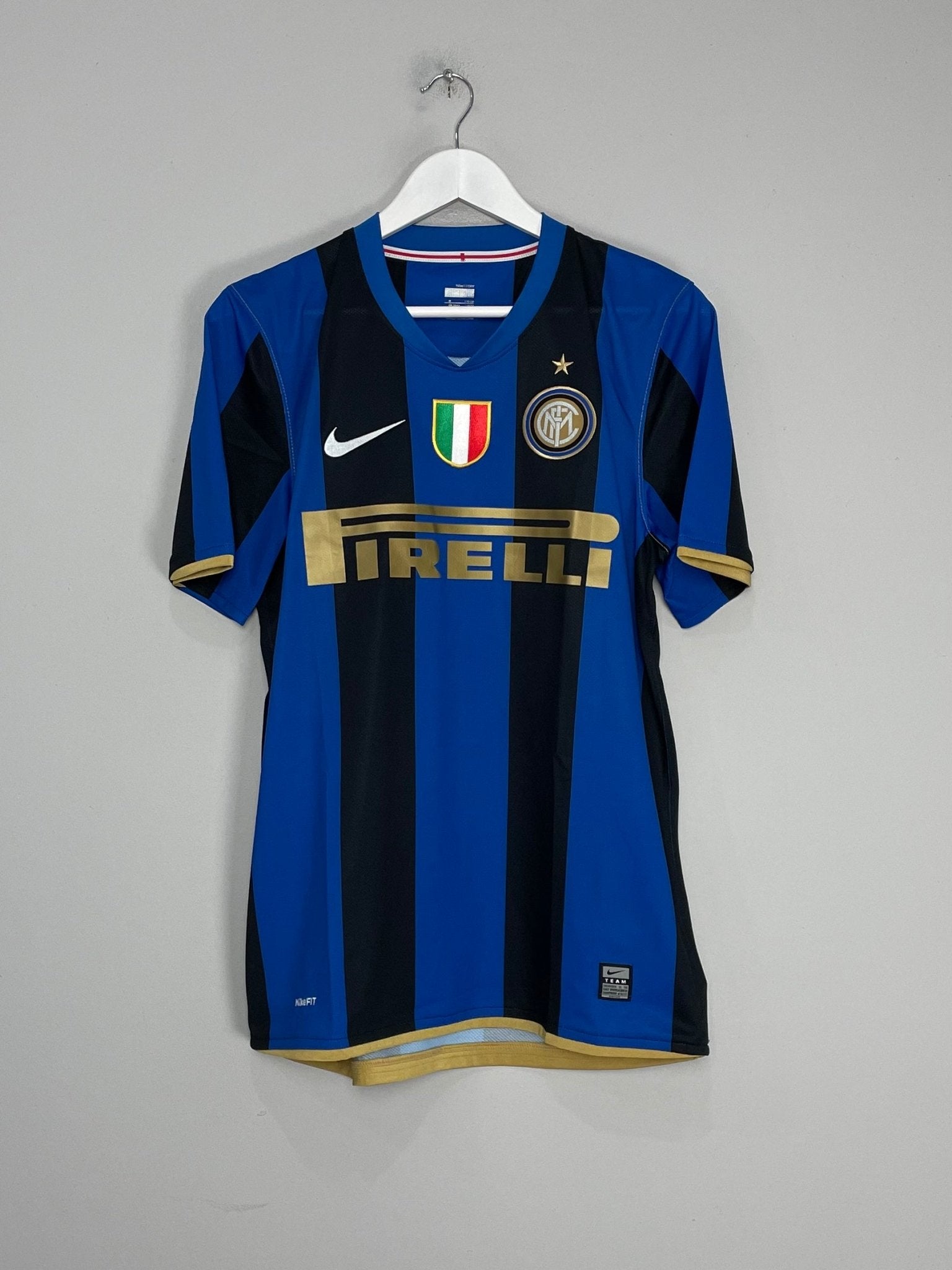 Shop 2008/09 INTER MILAN IBRAHIMOVIC #8 HOME SHIRT (M) NIKE, classic football shirts, vintage football shirts & retro soccer jerseys at Cult Kits