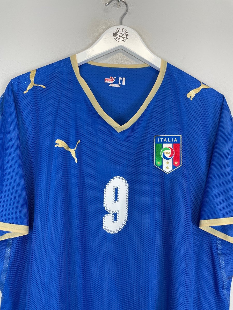2008/09 ITALY TONI 9 *PLAYER ISSUE* HOME SHIRT (XXL) PUMA - Cult Kits - XXL - Buy Vintage Football Shirts, Authentic Retro Football Shirts For Sale, Classic Football Shirts & Soccer Jersey
