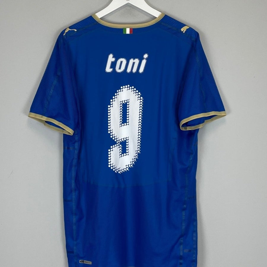 2008/09 ITALY TONI 9 *PLAYER ISSUE* HOME SHIRT (XXL) PUMA - Cult Kits - XXL - Buy Vintage Football Shirts, Authentic Retro Football Shirts For Sale, Classic Football Shirts & Soccer Jersey