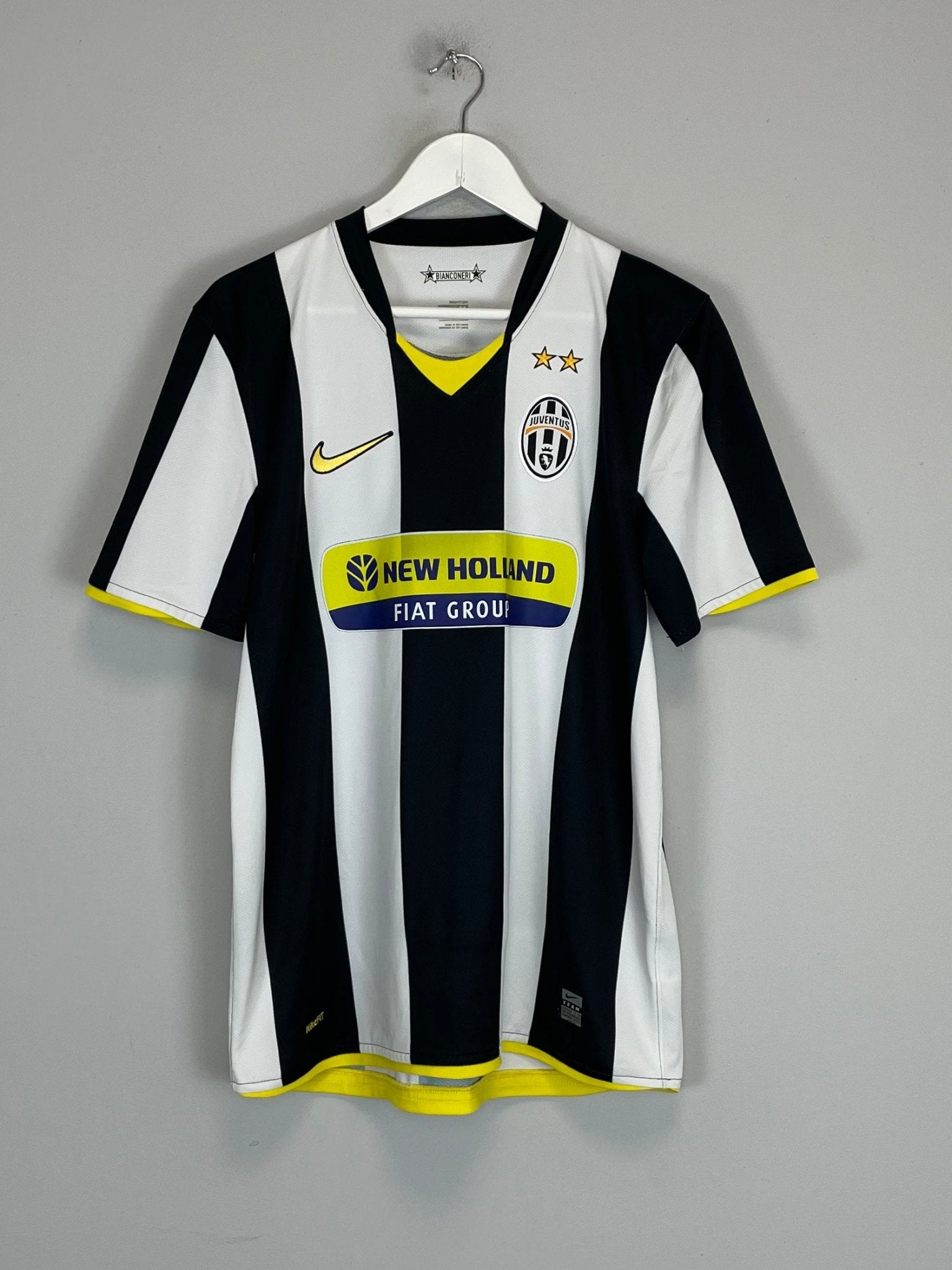 Shop 2008/09 JUVENTUS DEL PIERO #10 HOME SHIRT (M) NIKE, classic football shirts, vintage football shirts & retro soccer jerseys at Cult Kits