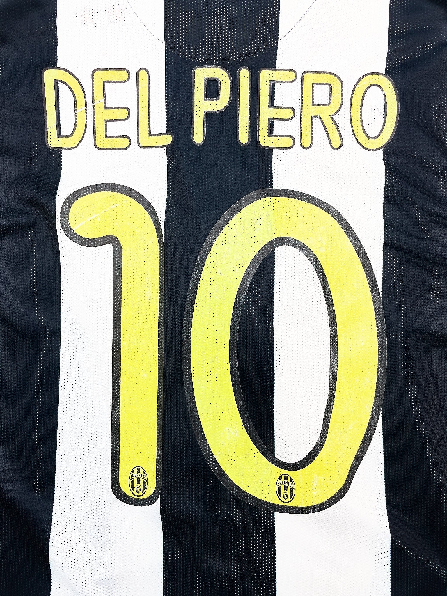 Buy 2008/09 Juventus Del Piero 10 L/S Home Shirt (L) Nike ~ Free worldwide shipping ~ Authentic Vintage Football Shirts from Cult Kits