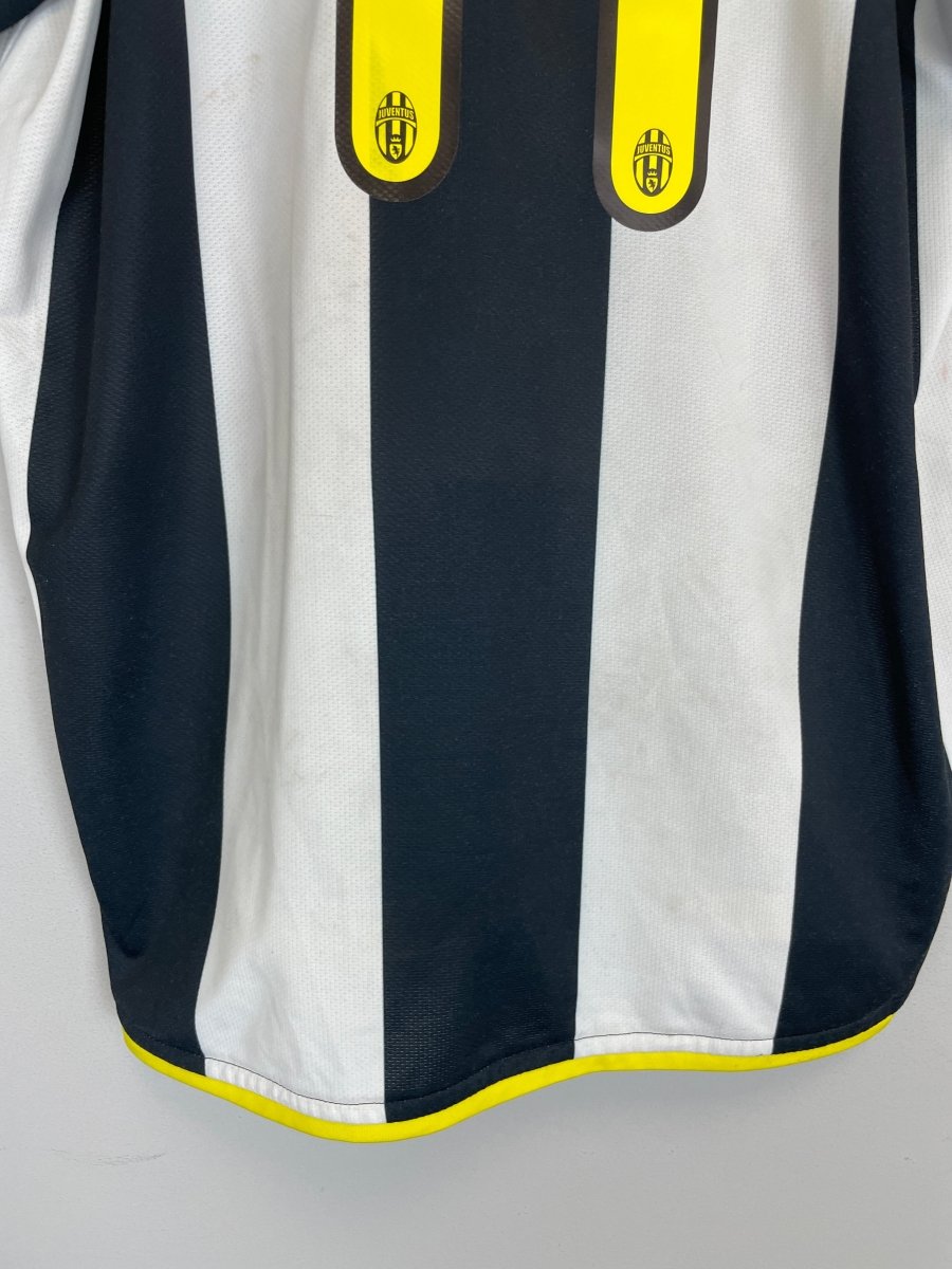 2008/09 JUVENTUS NEDVED 11 HOME SHIRT (L) NIKE - Cult Kits - Large - Buy Vintage Football Shirts, Authentic Retro Football Shirts For Sale, Classic Football Shirts & Soccer Jersey