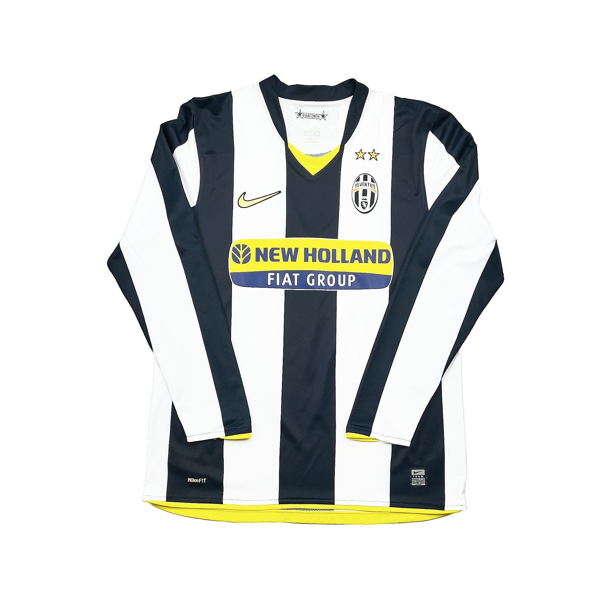 Buy 2008/09 Juventus Nedved 11 L/S Home Shirt (M) Nike ~ Free worldwide shipping ~ Authentic Vintage Football Shirts from Cult Kits