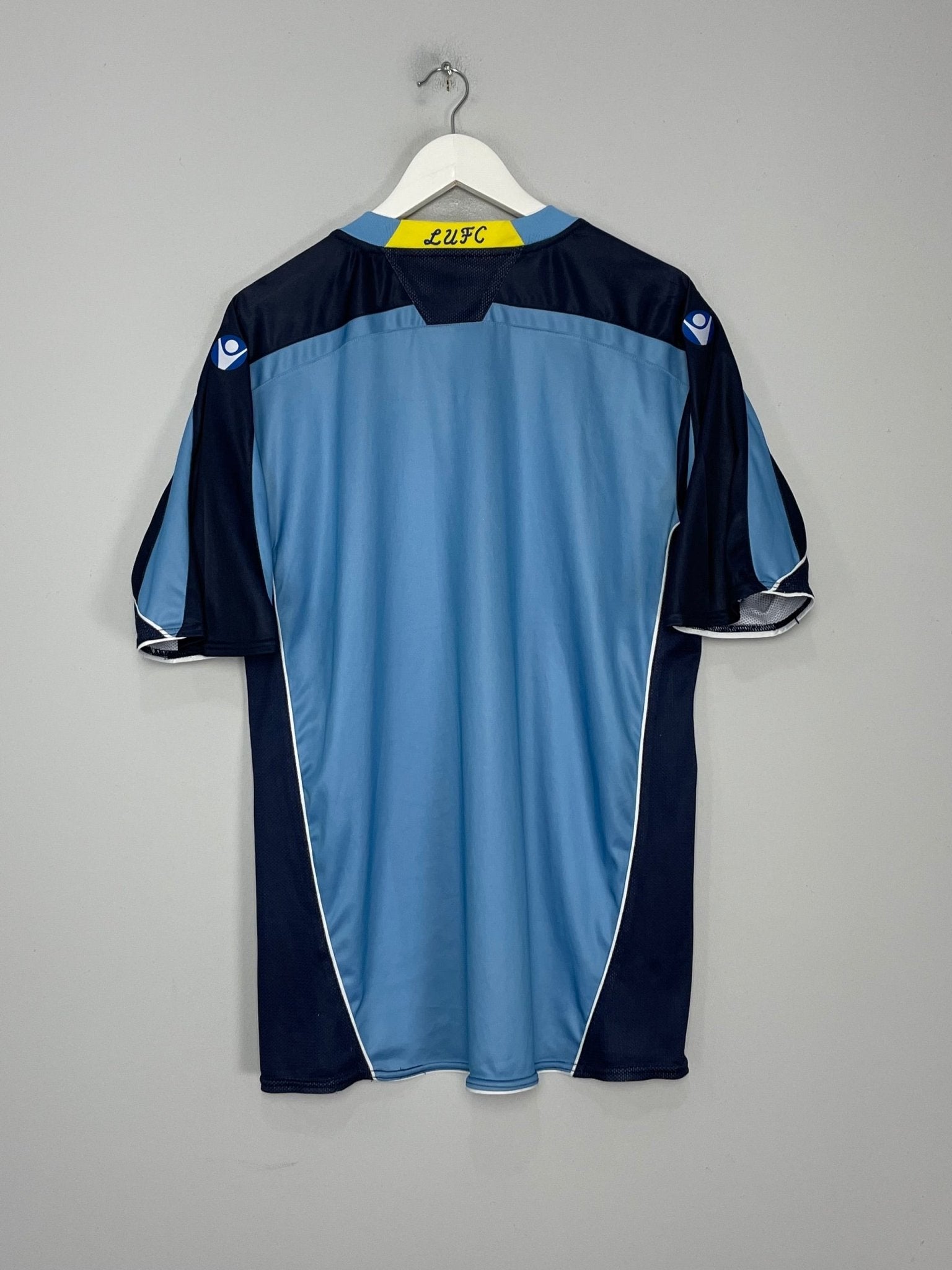 Shop 2008/09 LEEDS UNITED AWAY SHIRT (L) MACRON, classic football shirts, vintage football shirts & retro soccer jerseys at Cult Kits