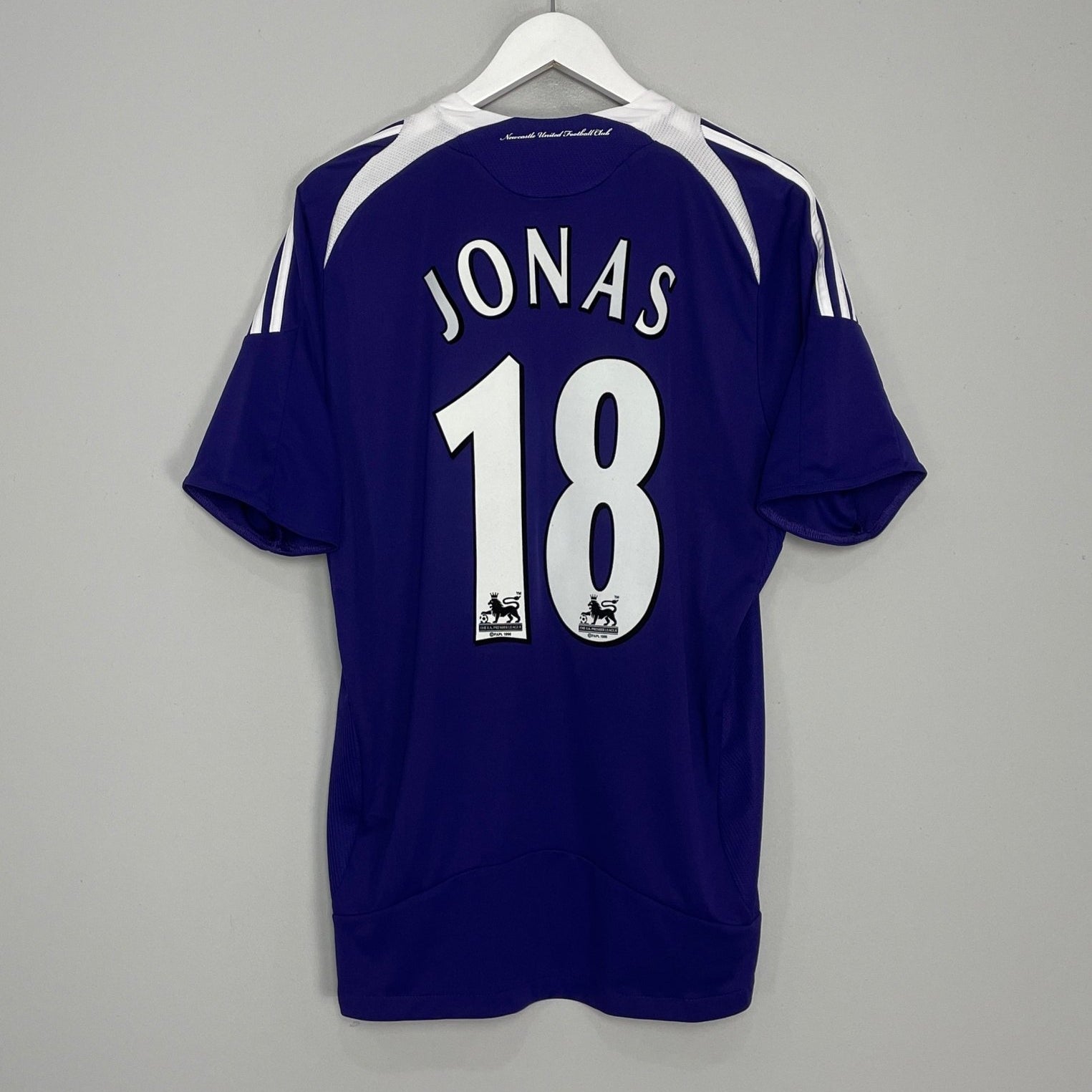 Shop 2008/09 NEWCASTLE UNITED JONAS #18 AWAY SHIRT (M) ADIDAS, classic football shirts, vintage football shirts & retro soccer jerseys at Cult Kits