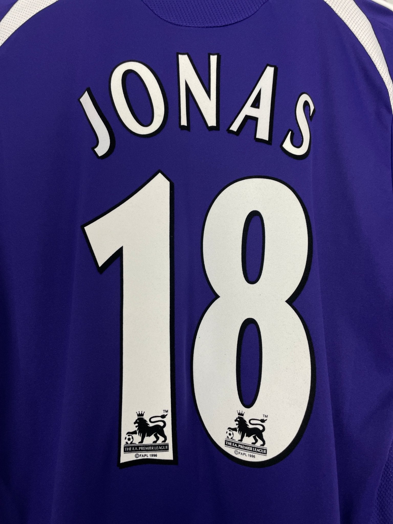 Shop 2008/09 NEWCASTLE UNITED JONAS #18 AWAY SHIRT (M) ADIDAS, classic football shirts, vintage football shirts & retro soccer jerseys at Cult Kits
