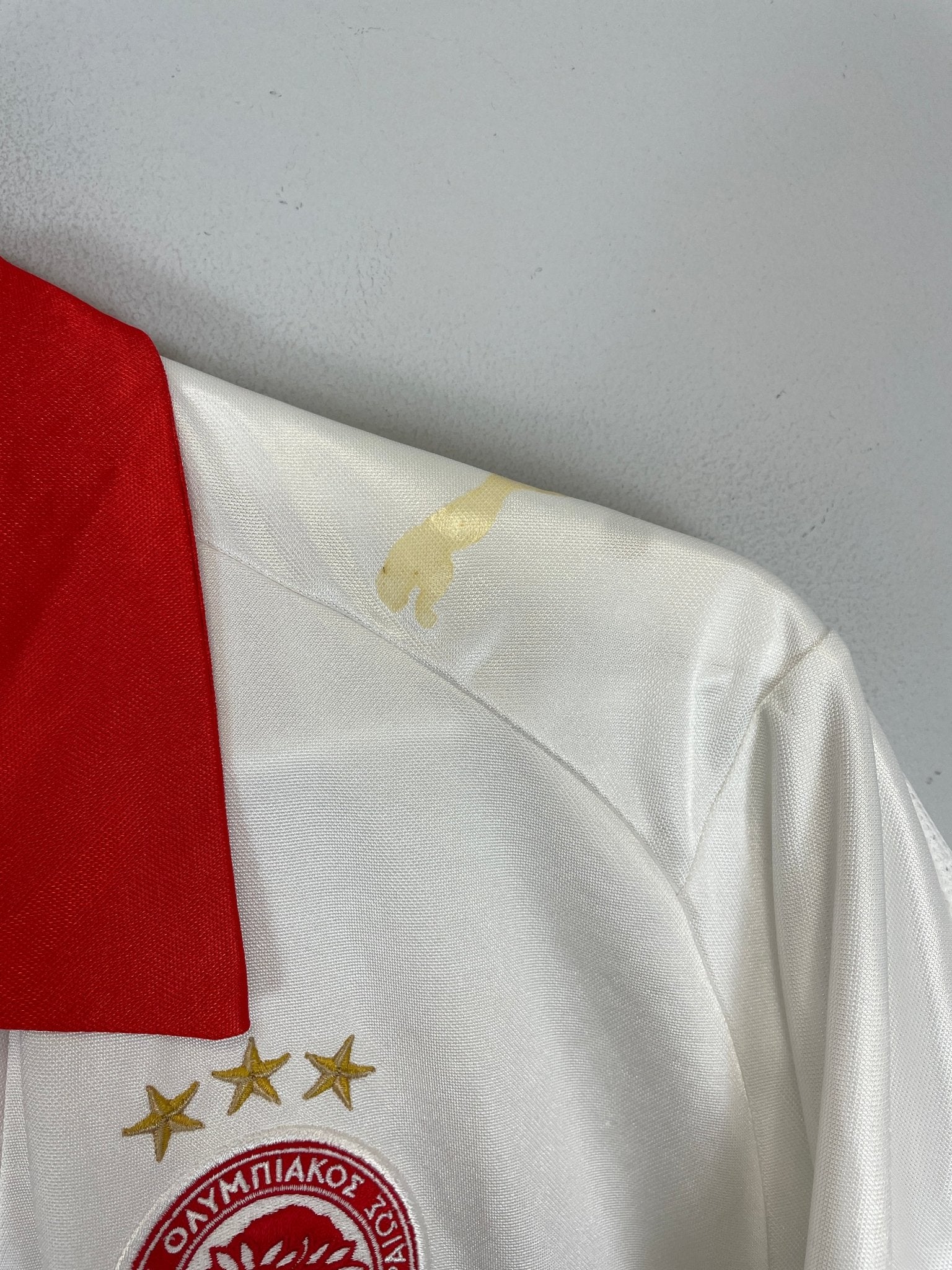 Shop 2008/09 OLYMPIAKOS R.BRAVO #15 AWAY SHIRT (XL) PUMA, classic football shirts, vintage football shirts & retro soccer jerseys at Cult Kits