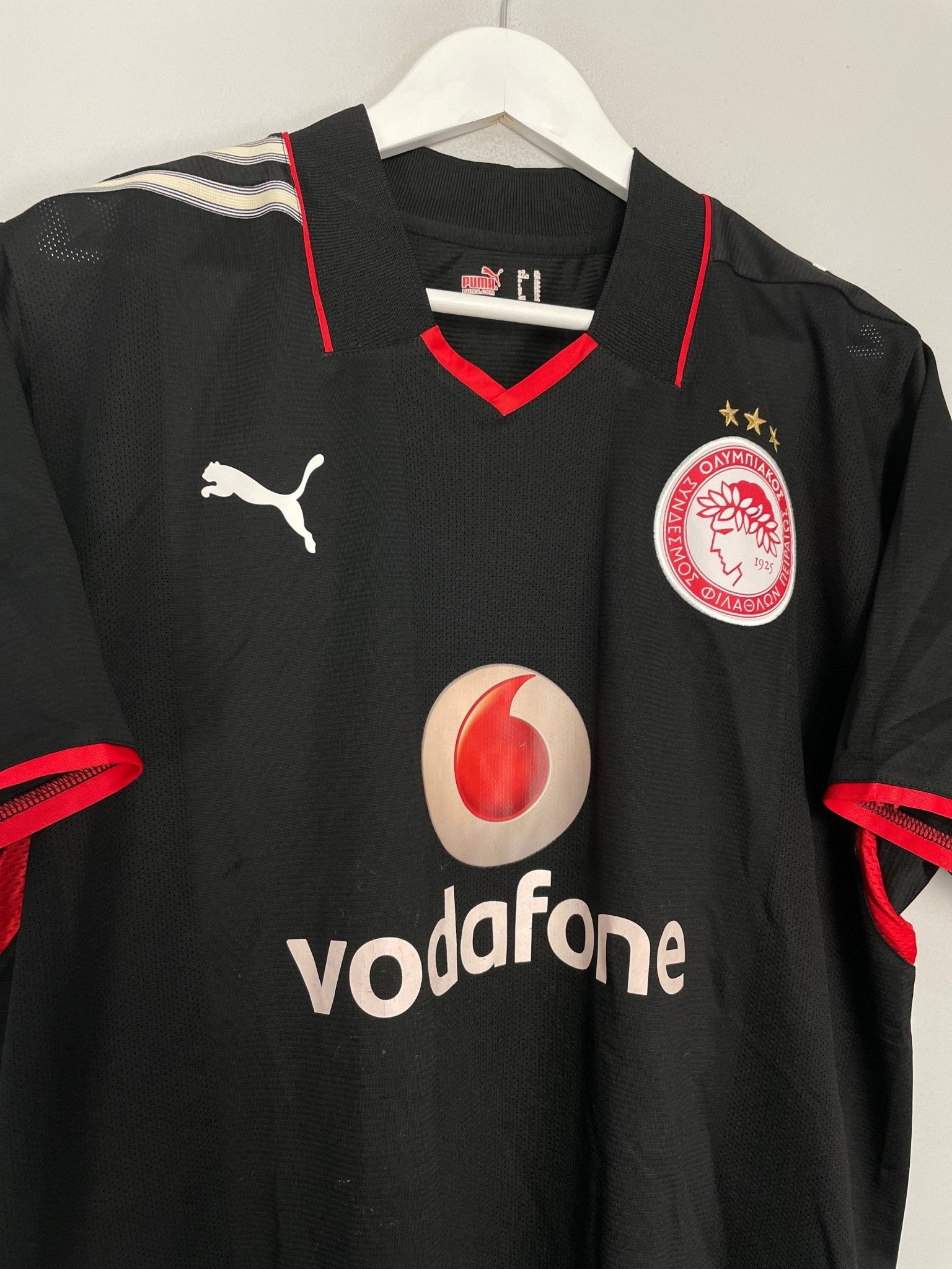 Shop 2008/09 OLYMPIAKOS THIRD SHIRT (XL) PUMA, classic football shirts, vintage football shirts & retro soccer jerseys at Cult Kits