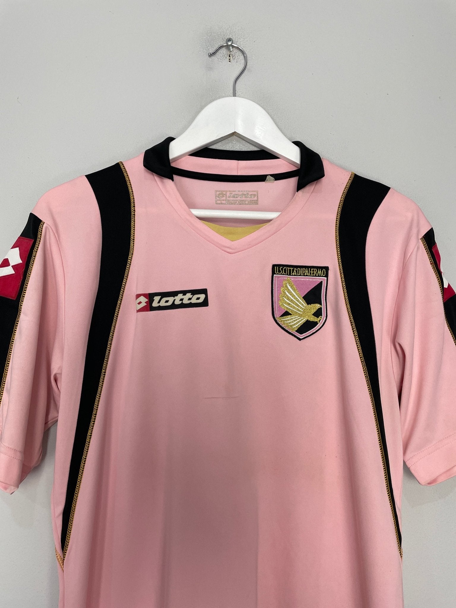Shop 2008/09 PALERMO MICCOLI #10 HOME SHIRT (L) LOTTO, classic football shirts, vintage football shirts & retro soccer jerseys at Cult Kits