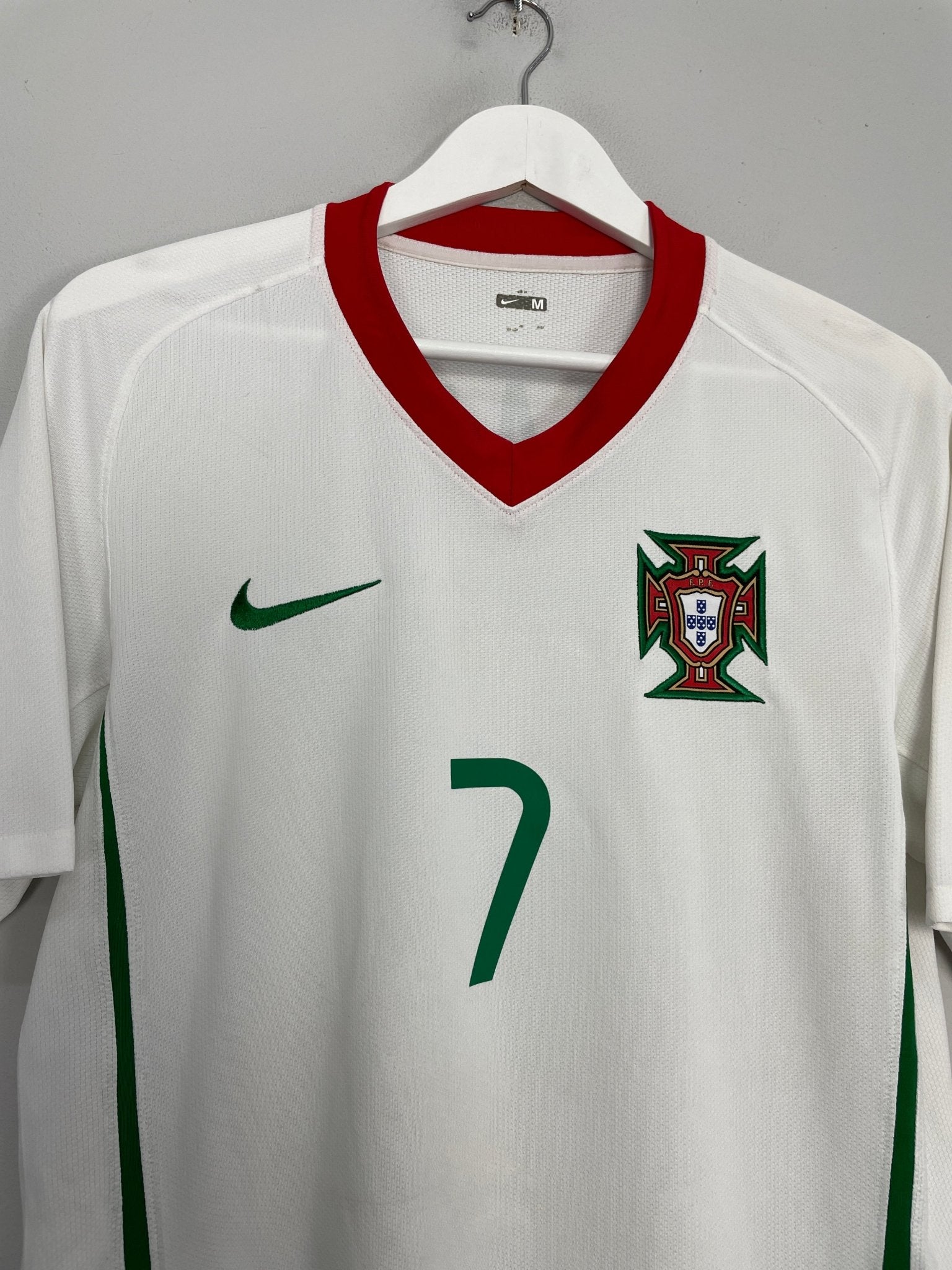 Shop 2008/09 PORTUGAL RONALDO #7 AWAY SHIRT (M) NIKE, classic football shirts, vintage football shirts & retro soccer jerseys at Cult Kits