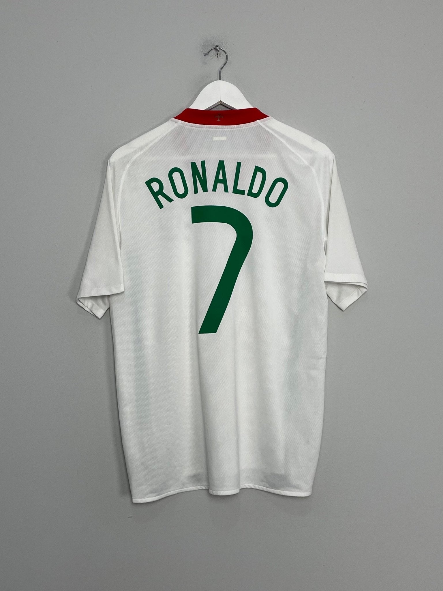 Shop 2008/09 PORTUGAL RONALDO #7 AWAY SHIRT (M) NIKE, classic football shirts, vintage football shirts & retro soccer jerseys at Cult Kits