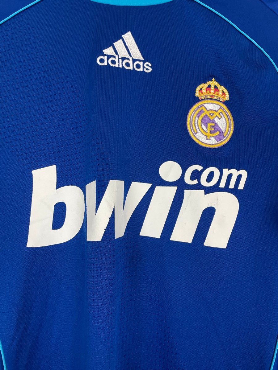 2008/09 REAL MADRID DIARRA 6 AWAY SHIRT (S) ADIDAS - Cult Kits - Small - Buy Vintage Football Shirts, Authentic Retro Football Shirts For Sale, Classic Football Shirts & Soccer Jersey