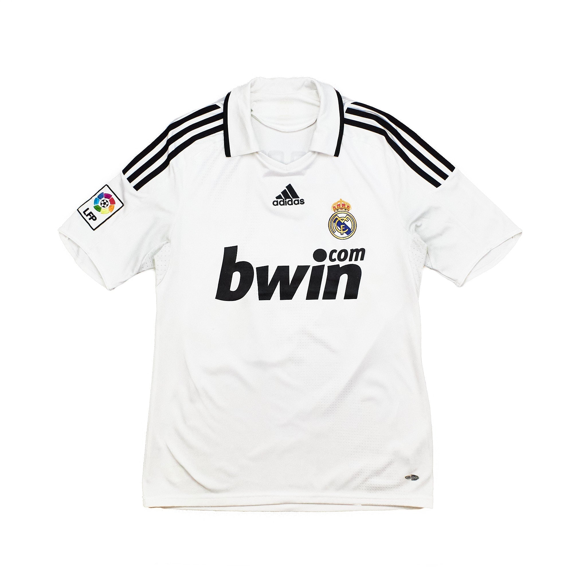 Buy 2008/09 Real Madrid Ramos 4 Home Shirt (S) Adidas ~ Free worldwide shipping ~ Authentic Vintage Football Shirts from Cult Kits