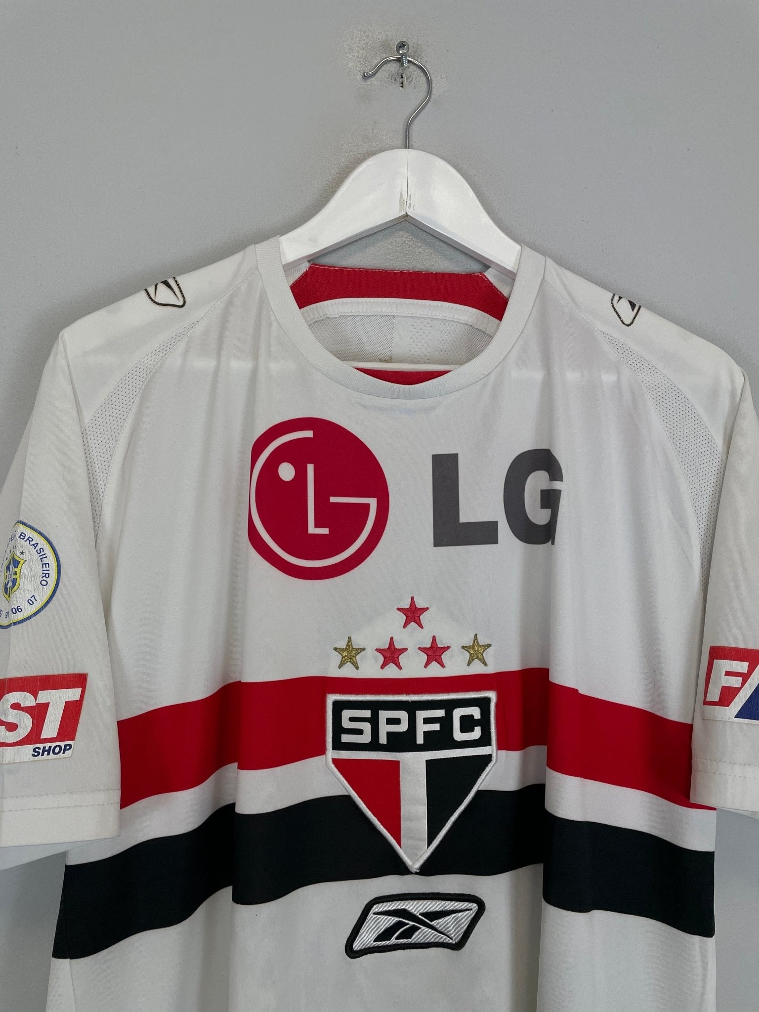 Shop 2008/09 SAO PAULO ADRIANO #10 HOME SHIRT (M) REEBOK, classic football shirts, vintage football shirts & retro soccer jerseys at Cult Kits