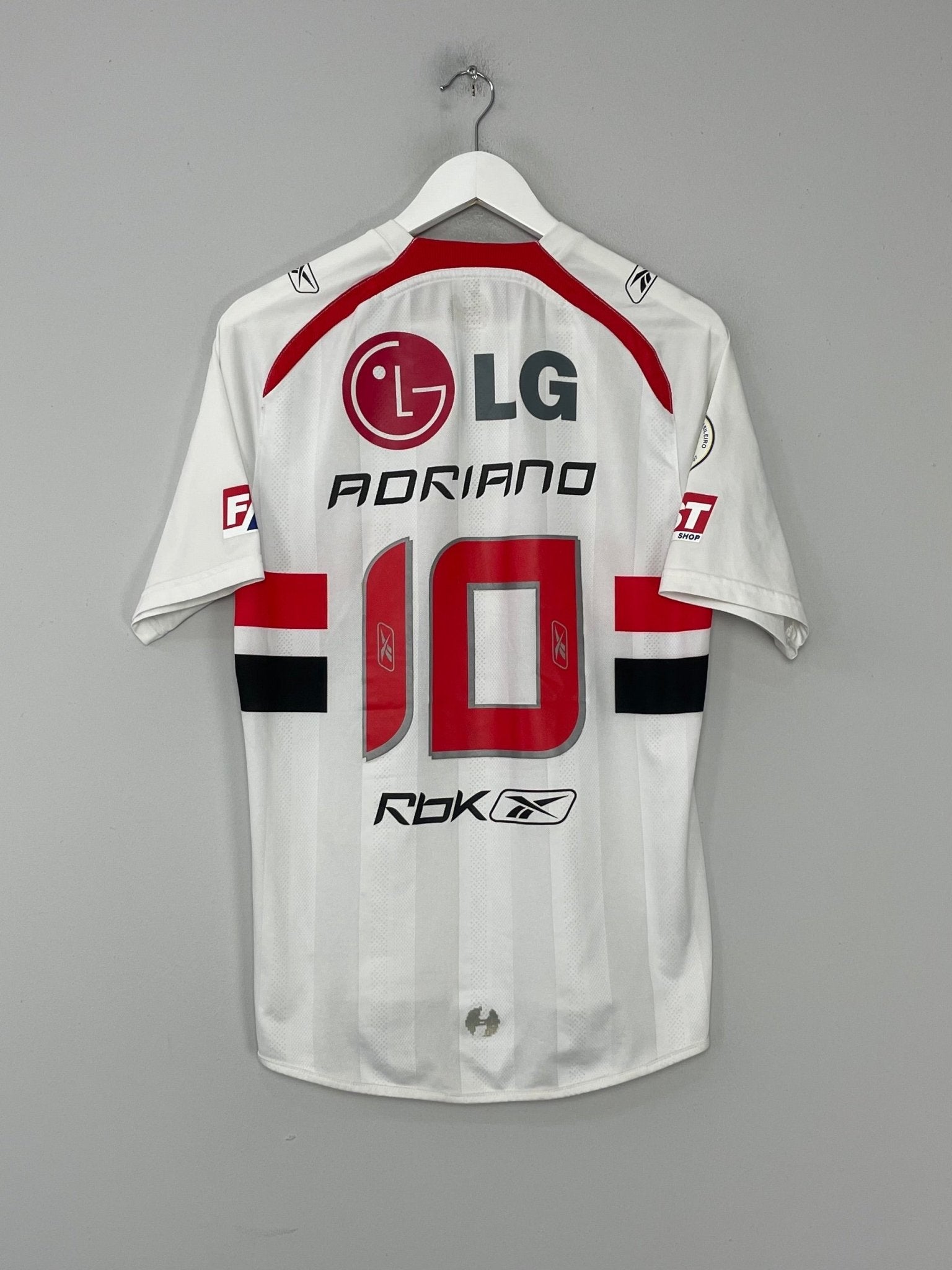 Shop 2008/09 SAO PAULO ADRIANO #10 *SIGNED* HOME SHIRT (M) REEBOK, classic football shirts, vintage football shirts & retro soccer jerseys at Cult Kits
