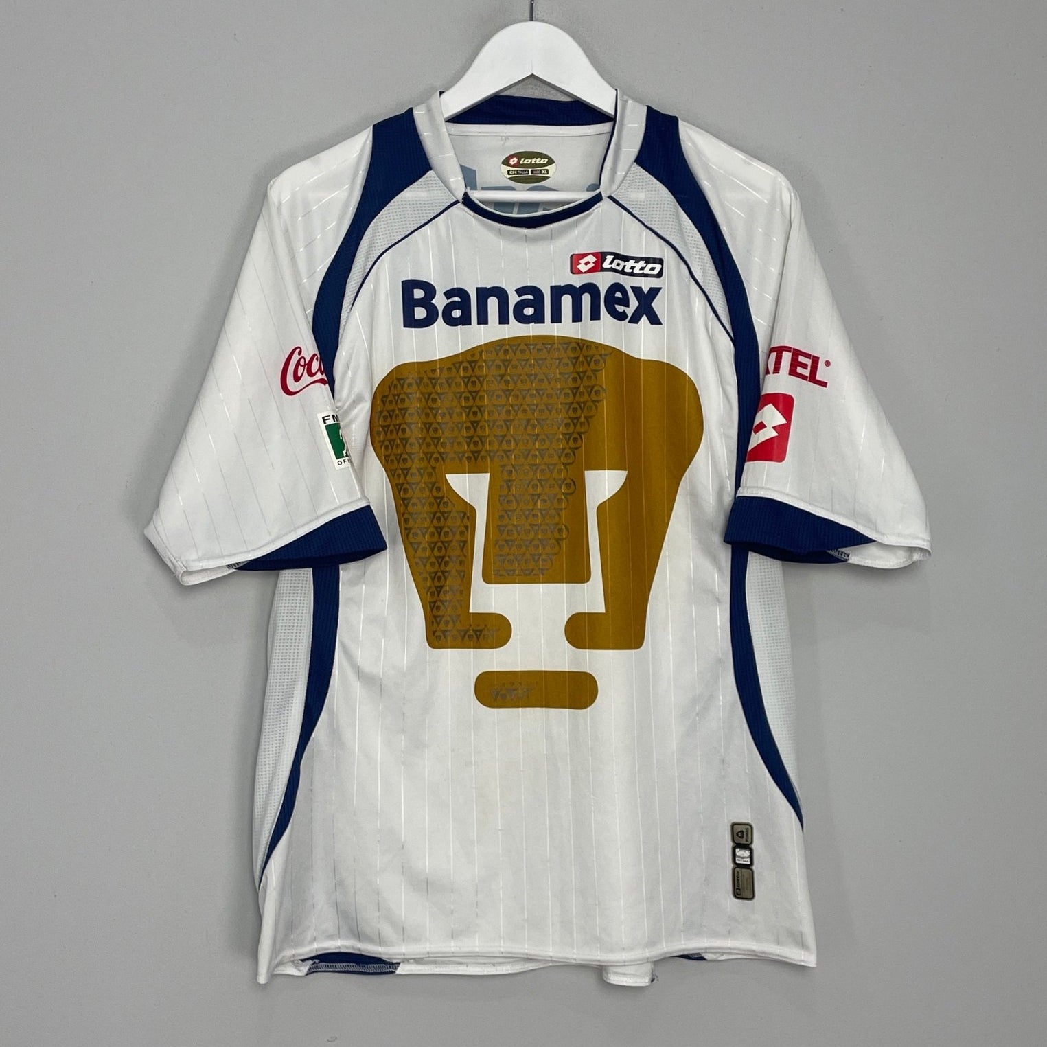 Shop 2008/09 UNAM PUMAS HOME SHIRT (XL) LOTTO, classic football shirts, vintage football shirts & retro soccer jerseys at Cult Kits