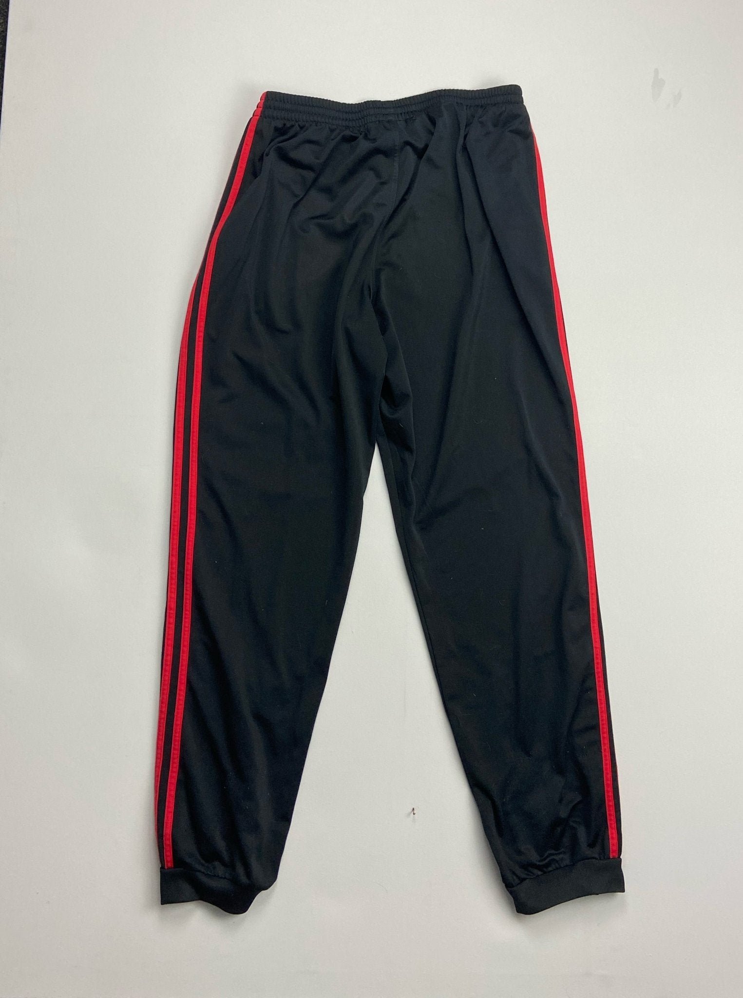 Shop 2008/10 AC MILAN TRACKSUIT BOTTOMS (L) ADIDAS, classic football shirts, vintage football shirts & retro soccer jerseys at Cult Kits