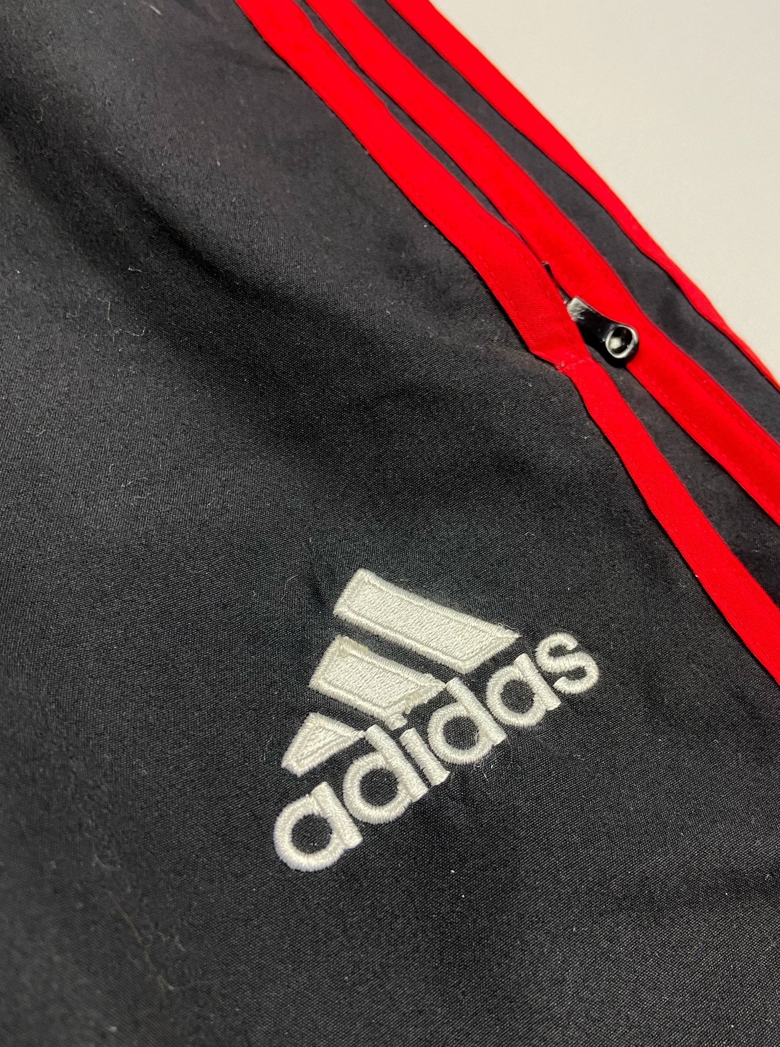 Shop 2008/10 AC MILAN TRACKSUIT BOTTOMS (M) ADIDAS, classic football shirts, vintage football shirts & retro soccer jerseys at Cult Kits
