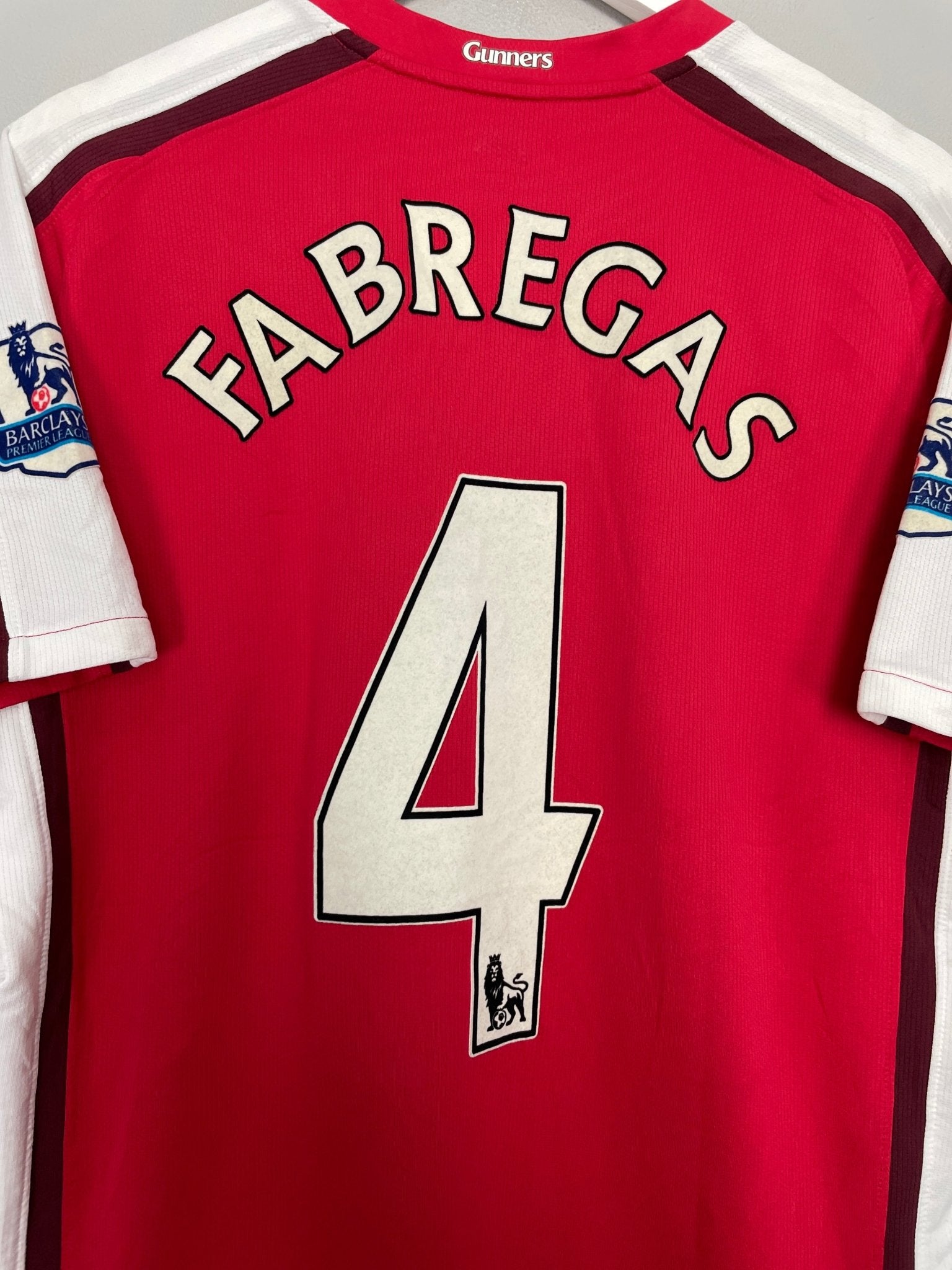 Shop 2008/10 ARSENAL FABREGAS #4 HOME SHIRT (M) NIKE, classic football shirts, vintage football shirts & retro soccer jerseys at Cult Kits