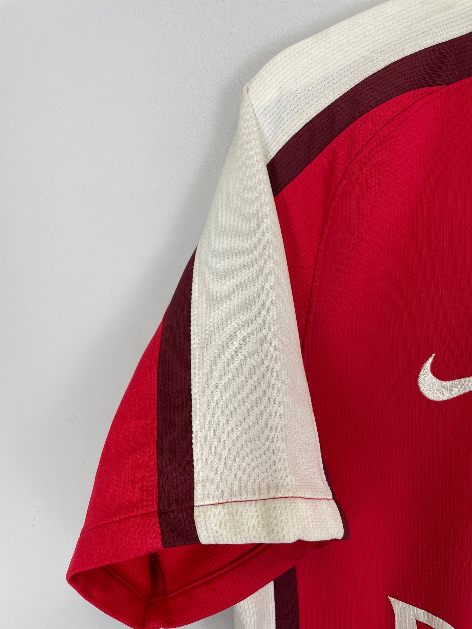 Shop 2008/10 ARSENAL WALCOTT #14 HOME SHIRT (S) NIKE, classic football shirts, vintage football shirts & retro soccer jerseys at Cult Kits