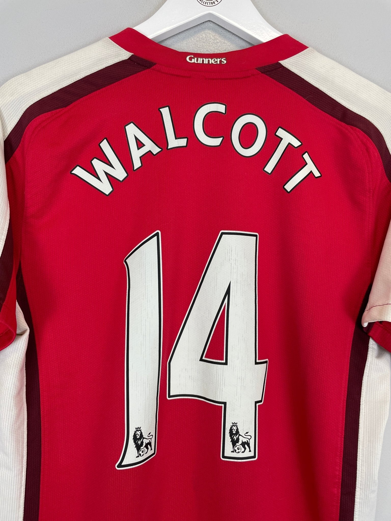 Shop 2008/10 ARSENAL WALCOTT #14 HOME SHIRT (S) NIKE, classic football shirts, vintage football shirts & retro soccer jerseys at Cult Kits