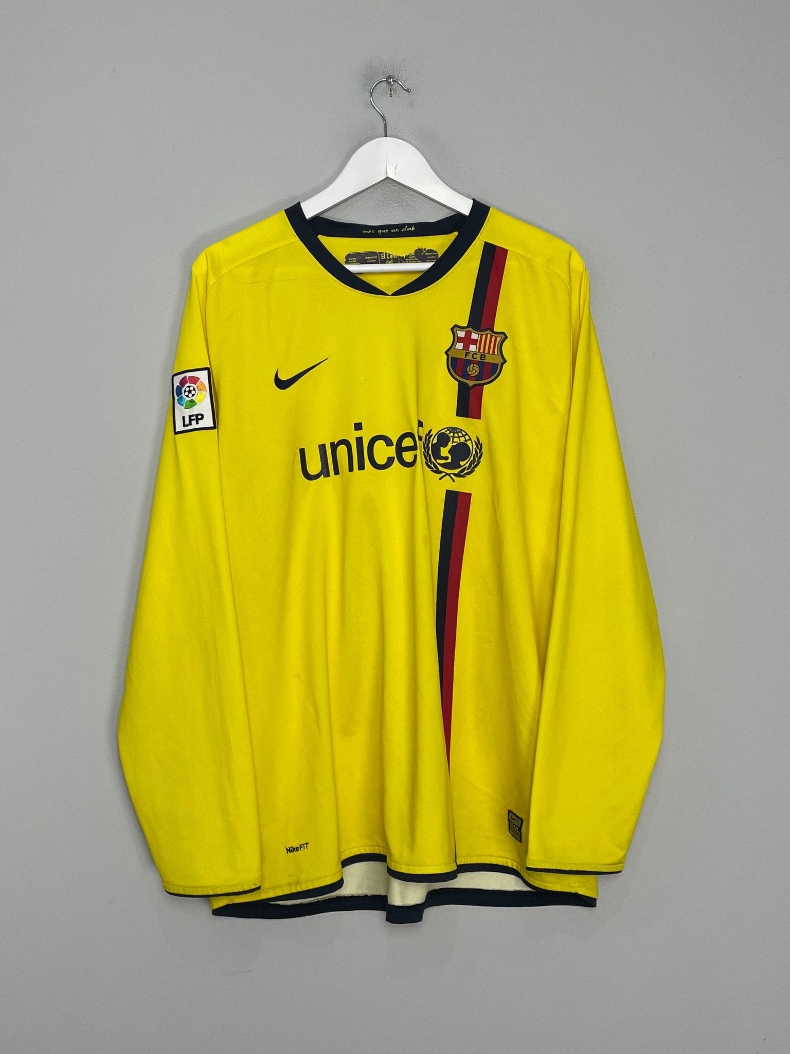Shop 2008/10 BARCELONA HENRY #14 L/S AWAY SHIRT (XL) NIKE, classic football shirts, vintage football shirts & retro soccer jerseys at Cult Kits