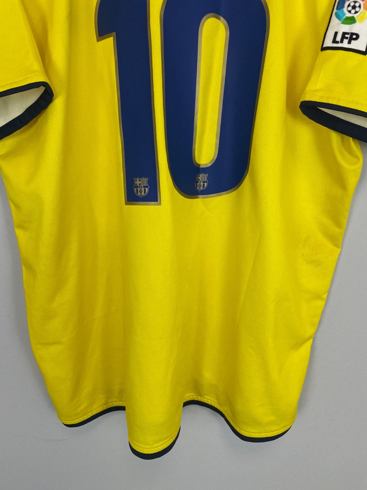 Shop 2008/10 BARCELONA MESSI #10 AWAY SHIRT (XL) NIKE, classic football shirts, vintage football shirts & retro soccer jerseys at Cult Kits