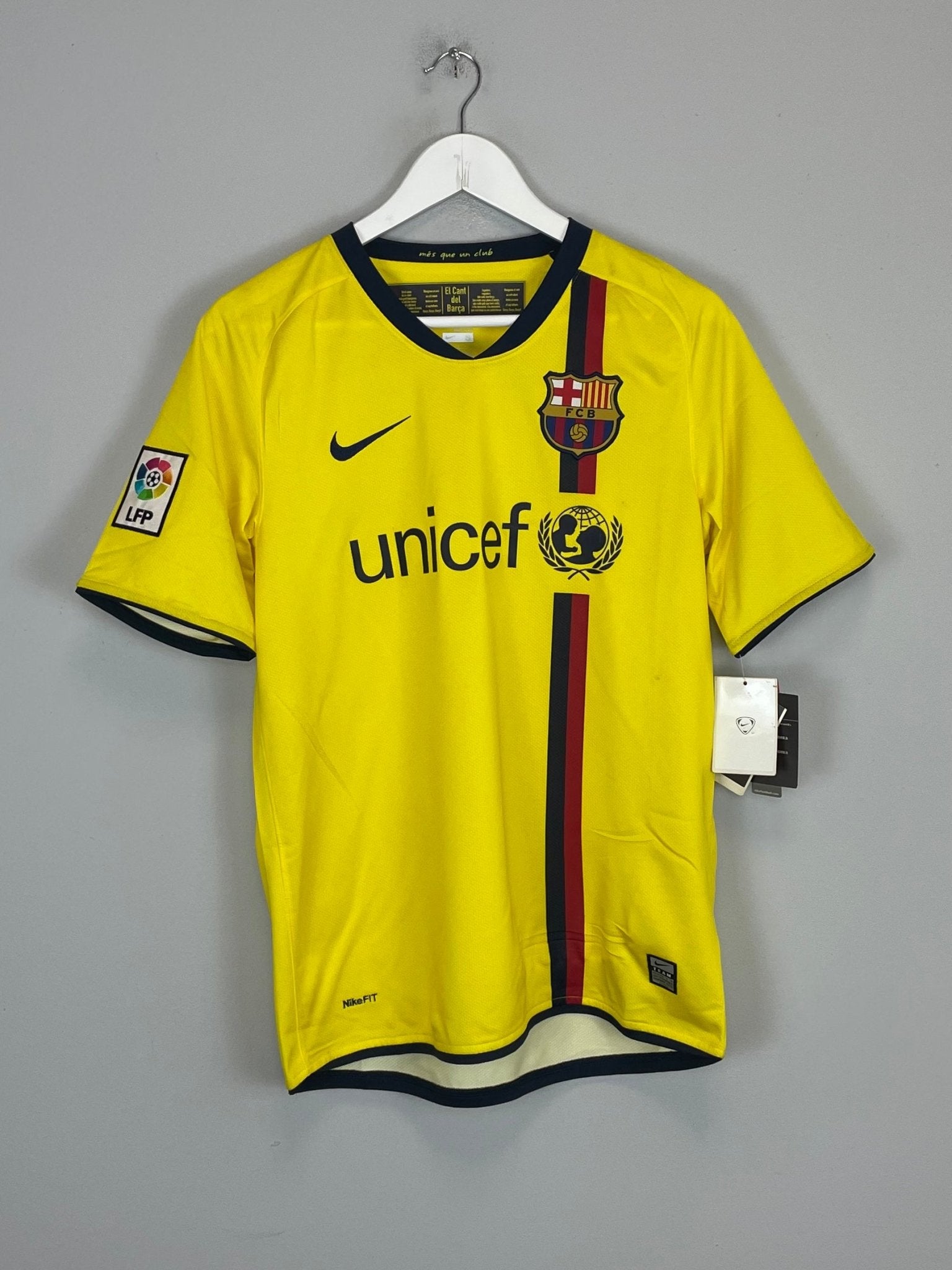 Shop 2008/10 BARCELONA MESSI #10 *BNWT* AWAY SHIRT (S) NIKE, classic football shirts, vintage football shirts & retro soccer jerseys at Cult Kits