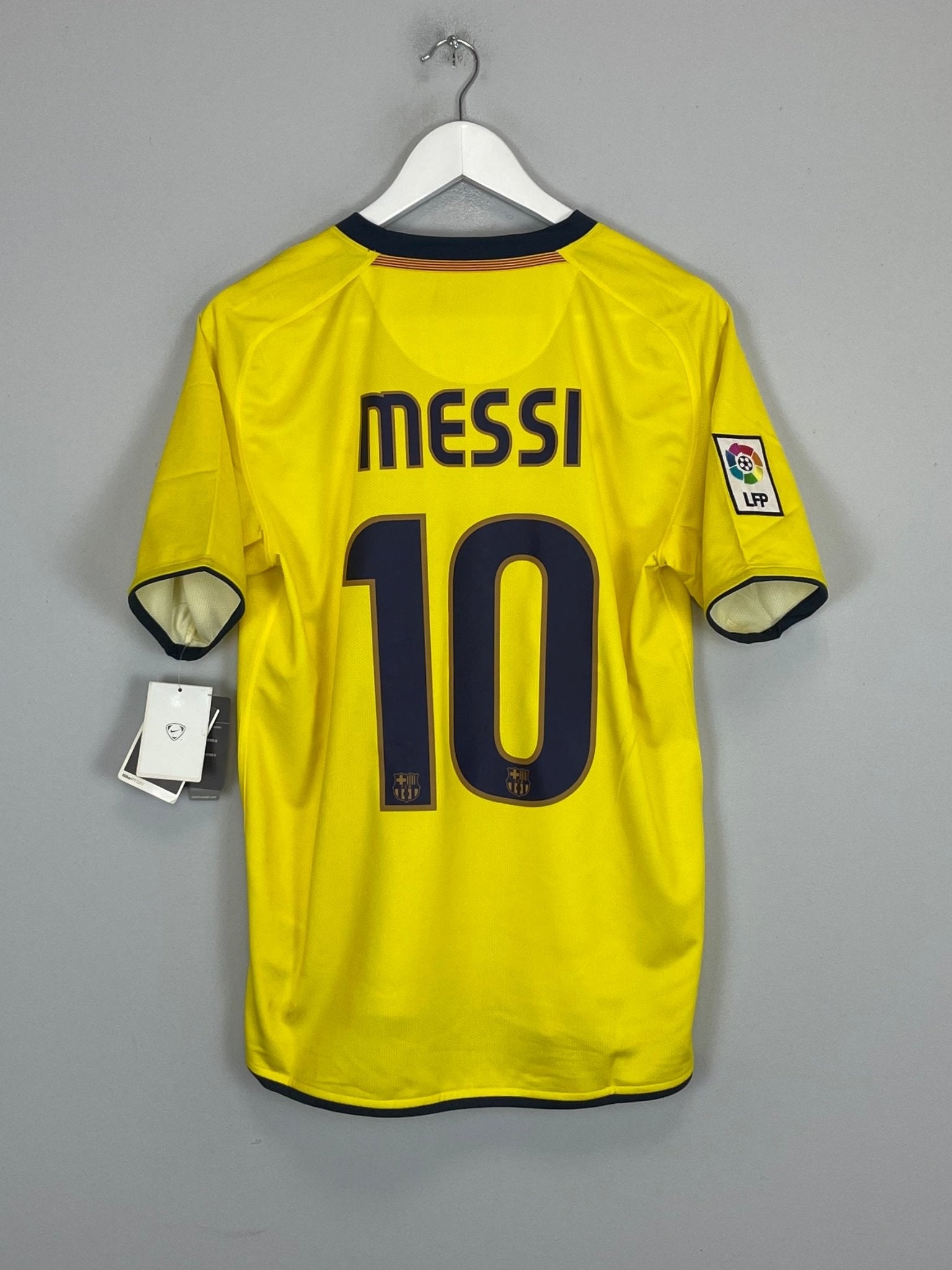Shop 2008/10 BARCELONA MESSI #10 *BNWT* AWAY SHIRT (S) NIKE, classic football shirts, vintage football shirts & retro soccer jerseys at Cult Kits
