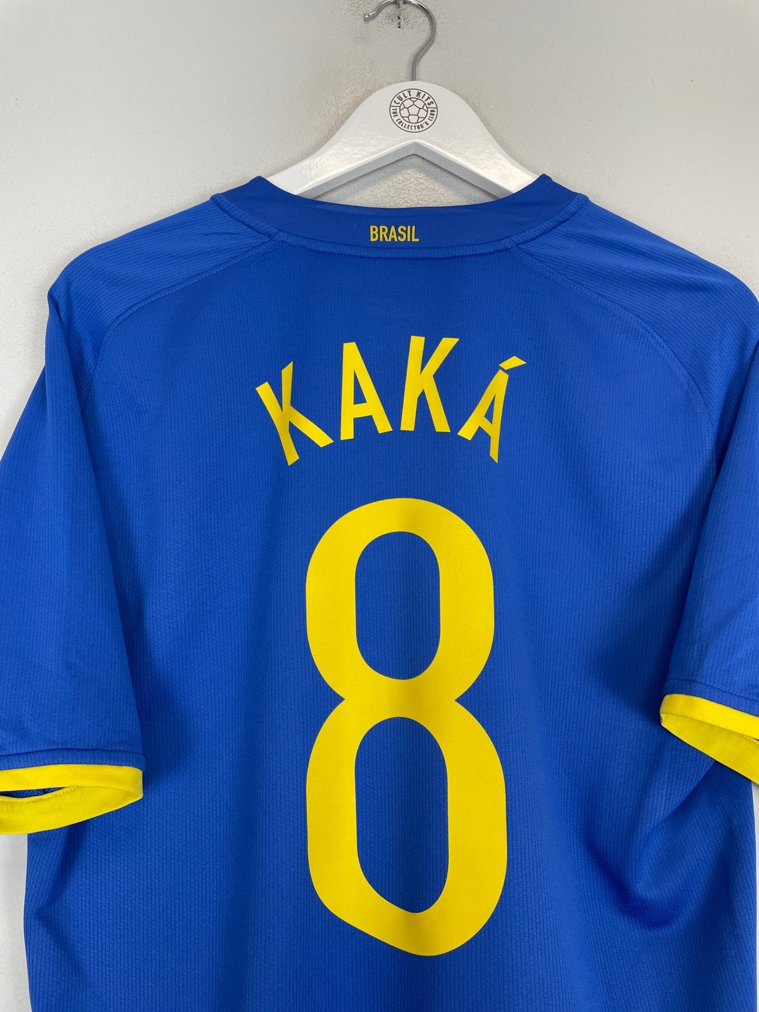 Shop 2008/10 BRAZIL KAKA #8 AWAY SHIRT (M) NIKE, classic football shirts, vintage football shirts & retro soccer jerseys at Cult Kits