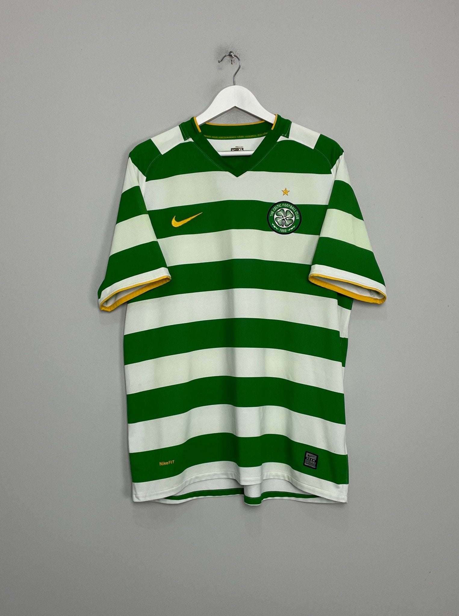 Shop 2008/10 CELTIC HOME SHIRT (XL) NIKE, classic football shirts, vintage football shirts & retro soccer jerseys at Cult Kits
