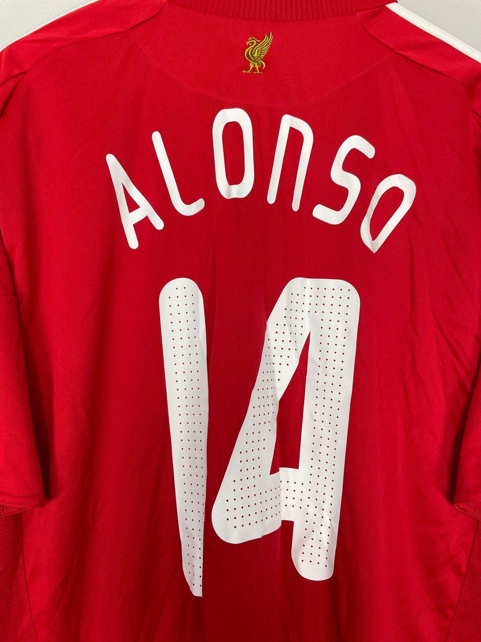 Shop 2008/10 LIVERPOOL ALONSO #14 HOME SHIRT (XXL) ADIDAS, classic football shirts, vintage football shirts & retro soccer jerseys at Cult Kits