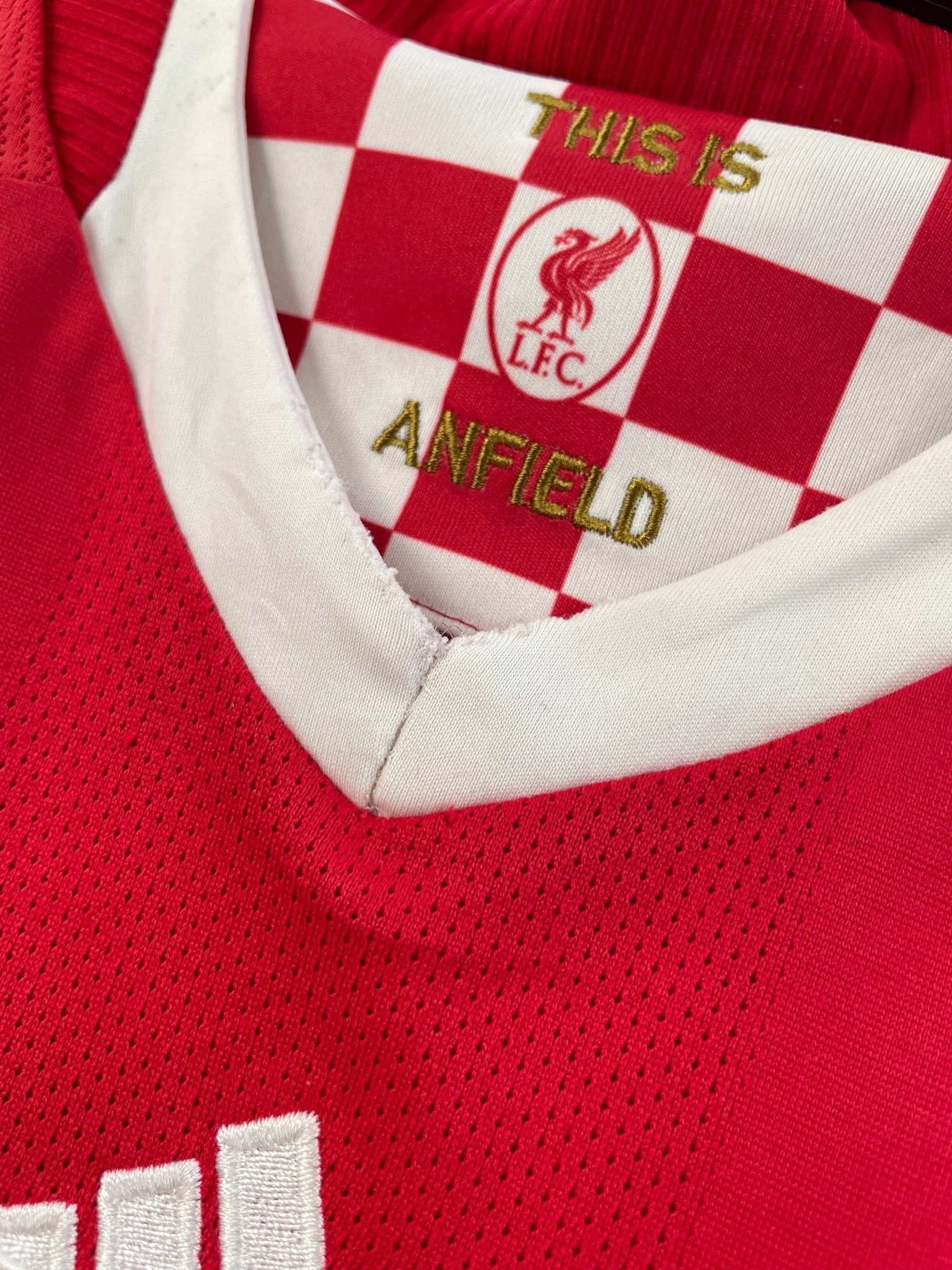 Buy 2008/10 Liverpool Kuyt 18 Home Shirt (M) Adidas ~ Free worldwide shipping ~ Authentic Vintage Football Shirts from Cult Kits