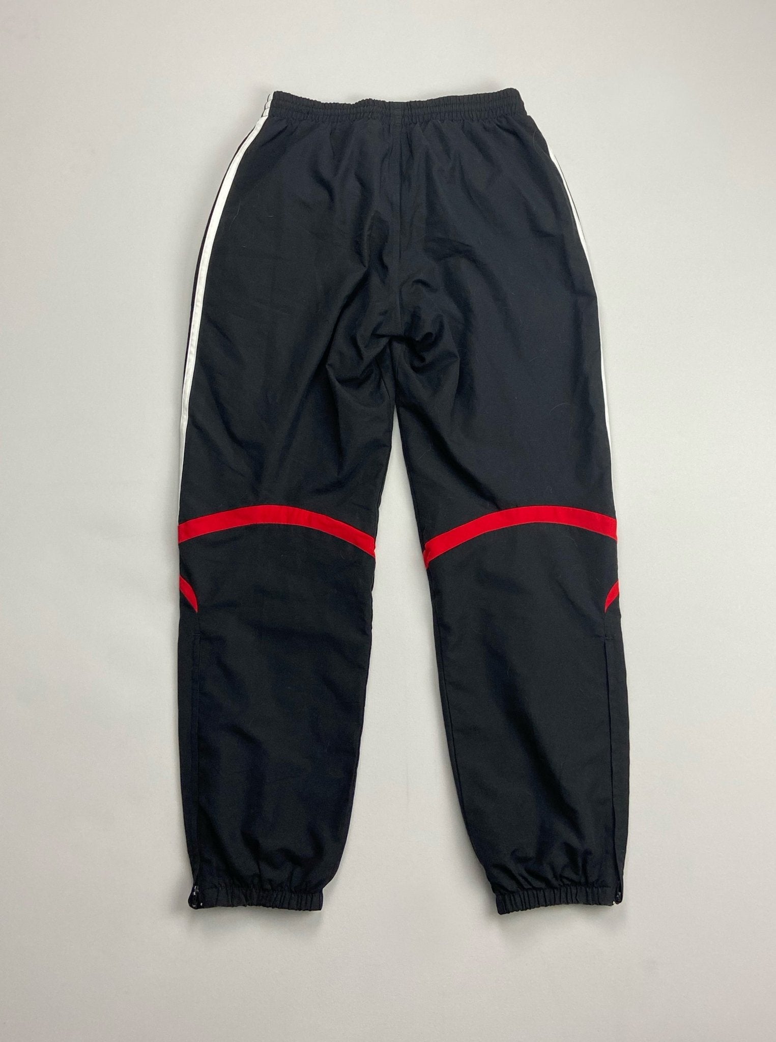 Shop 2008/10 LIVERPOOL TRACKSUIT BOTTOMS (M) ADIDAS, classic football shirts, vintage football shirts & retro soccer jerseys at Cult Kits